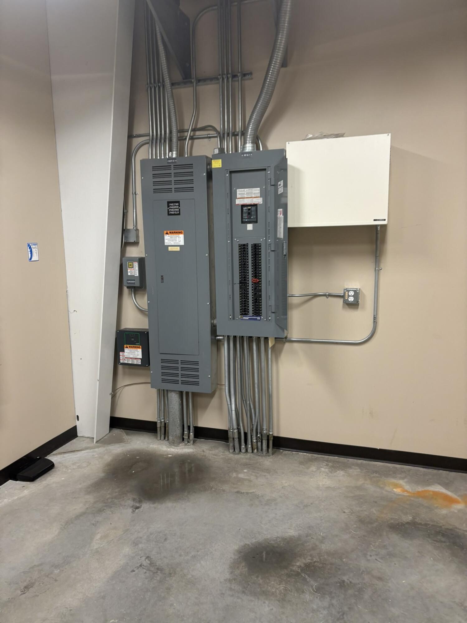 413 Kings Trail N Property Photo 32