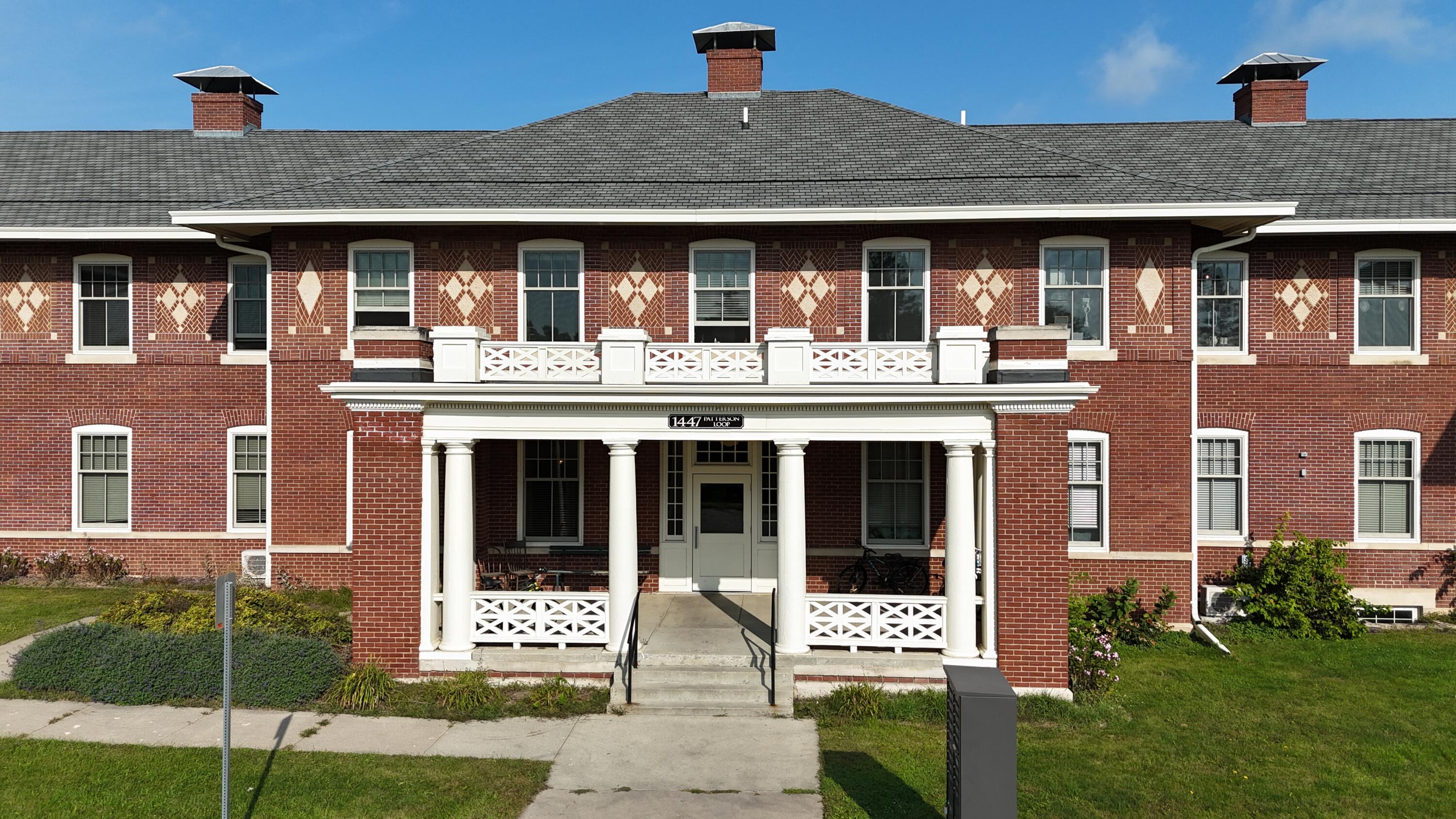 1447 Patterson Loop Loop Property Photo 15