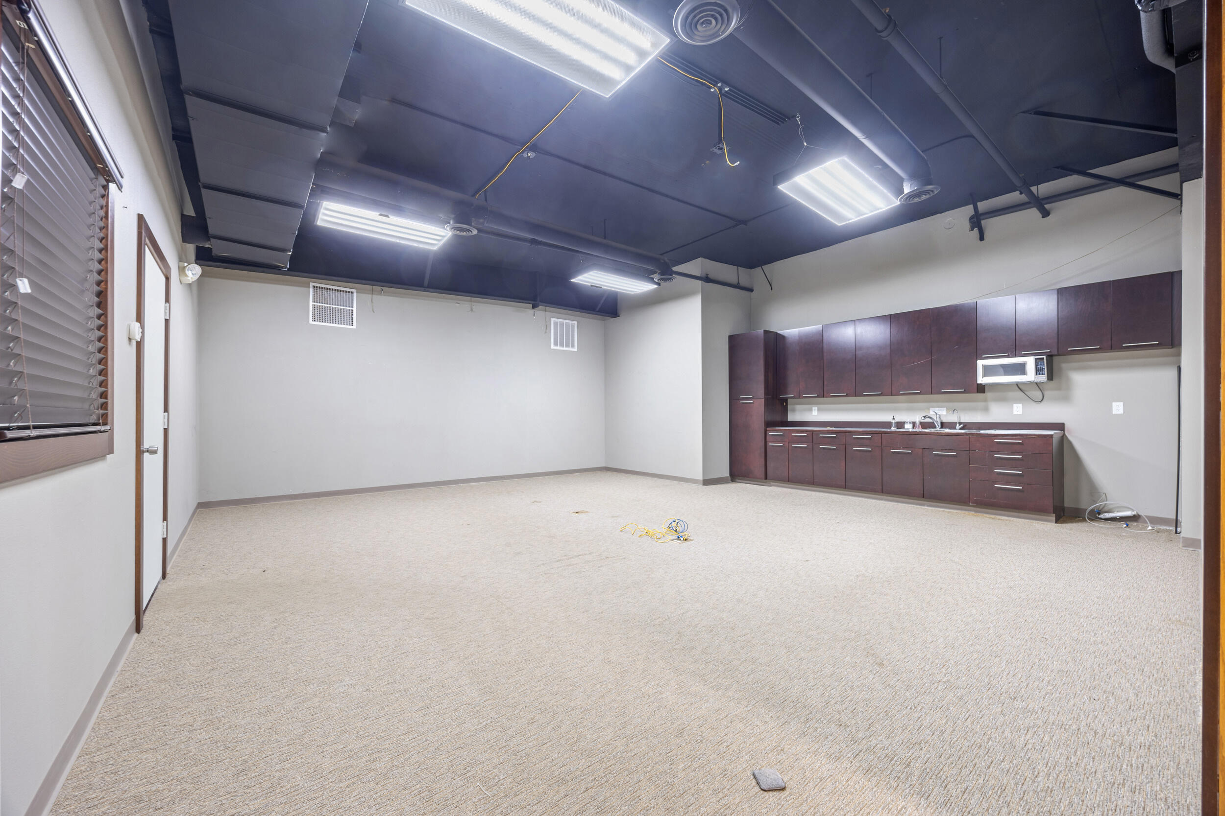 3931 37th Avenue Sw Property Photo 14