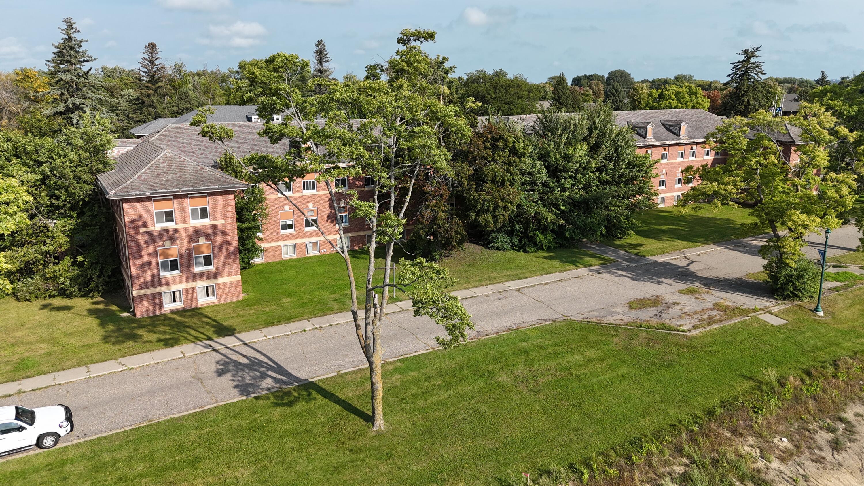 1517 Patterson Loop Property Photo 3