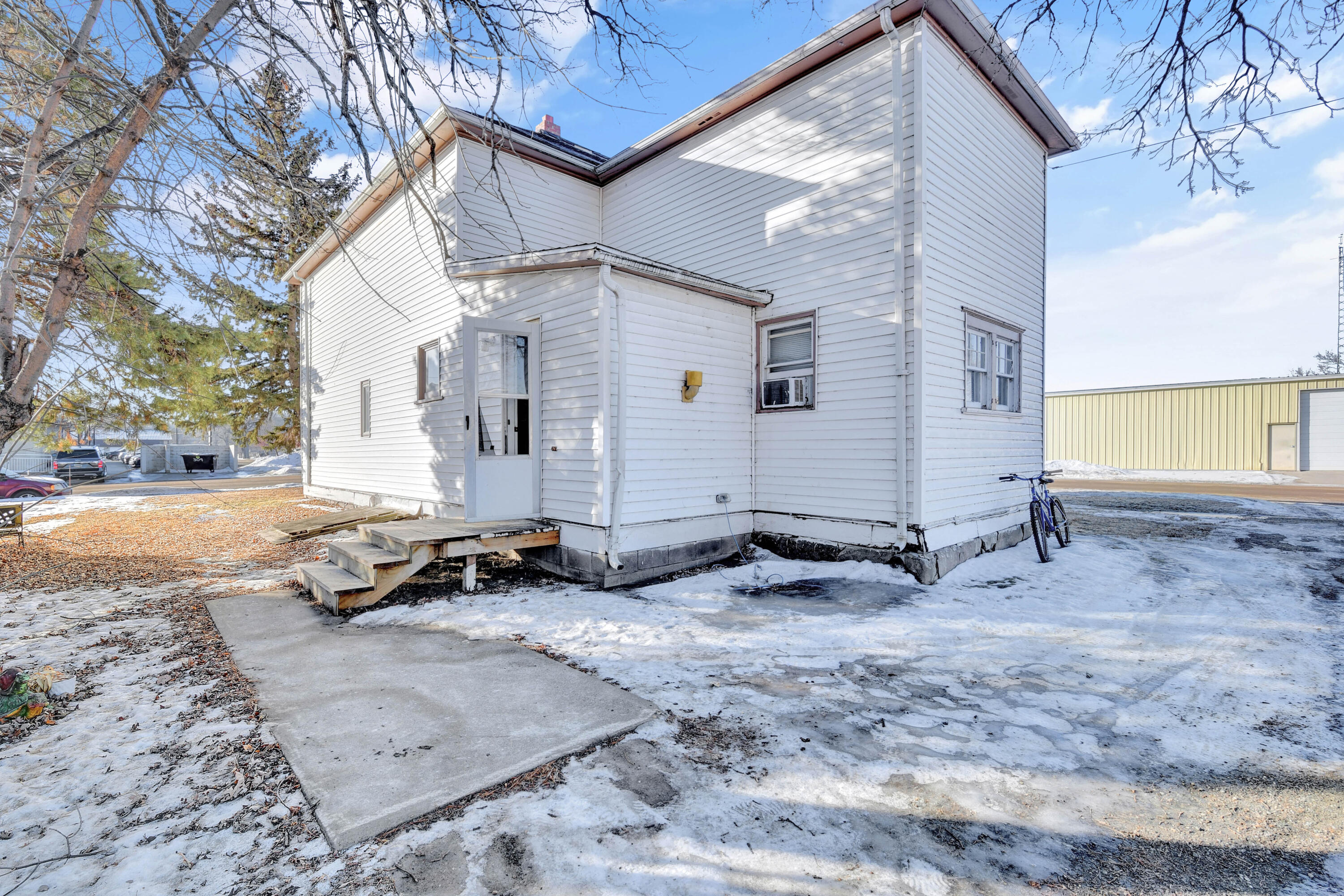 264 College St Se Property Photo 5