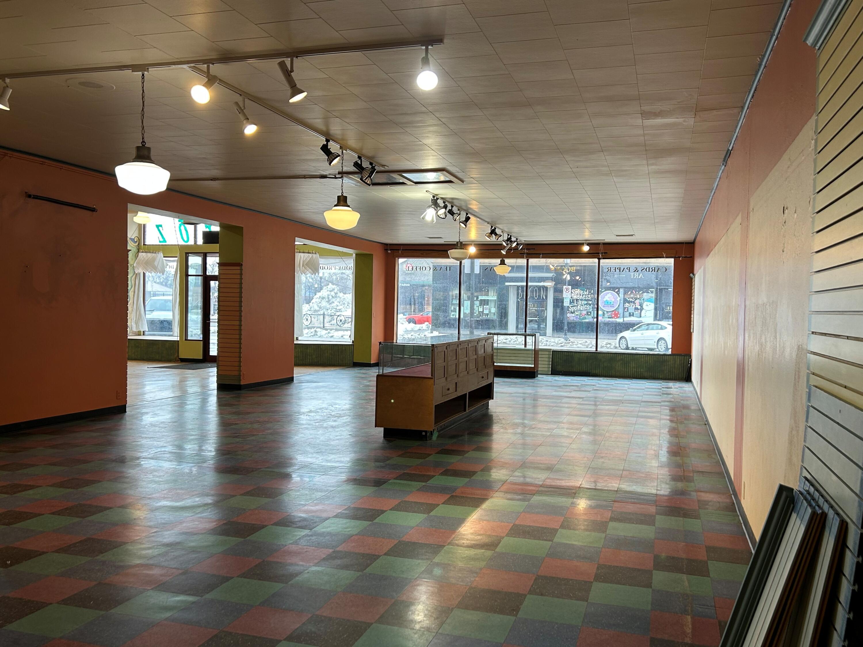 420 Broadway N Property Photo 20