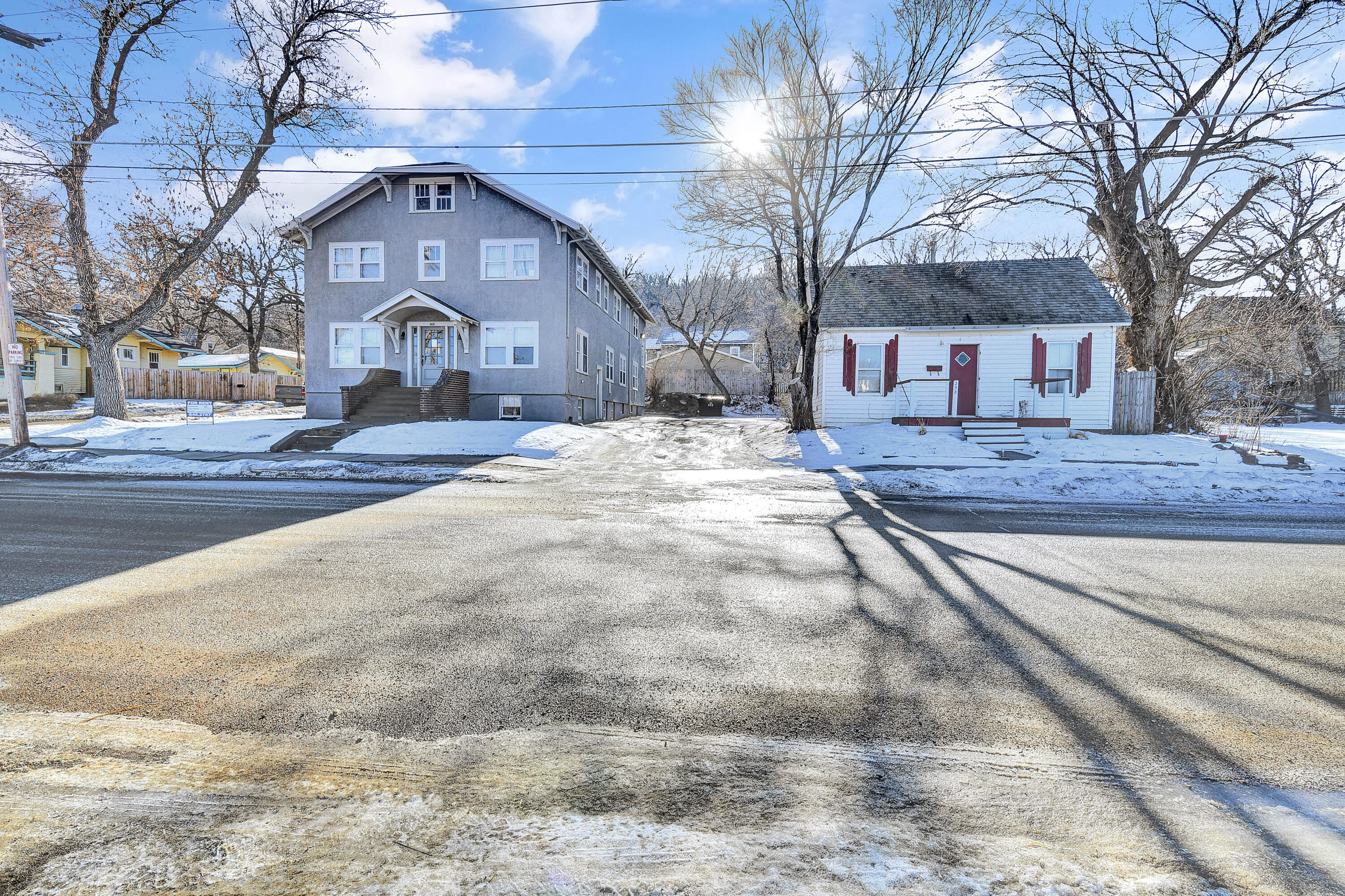 258 & 264 College Street SE