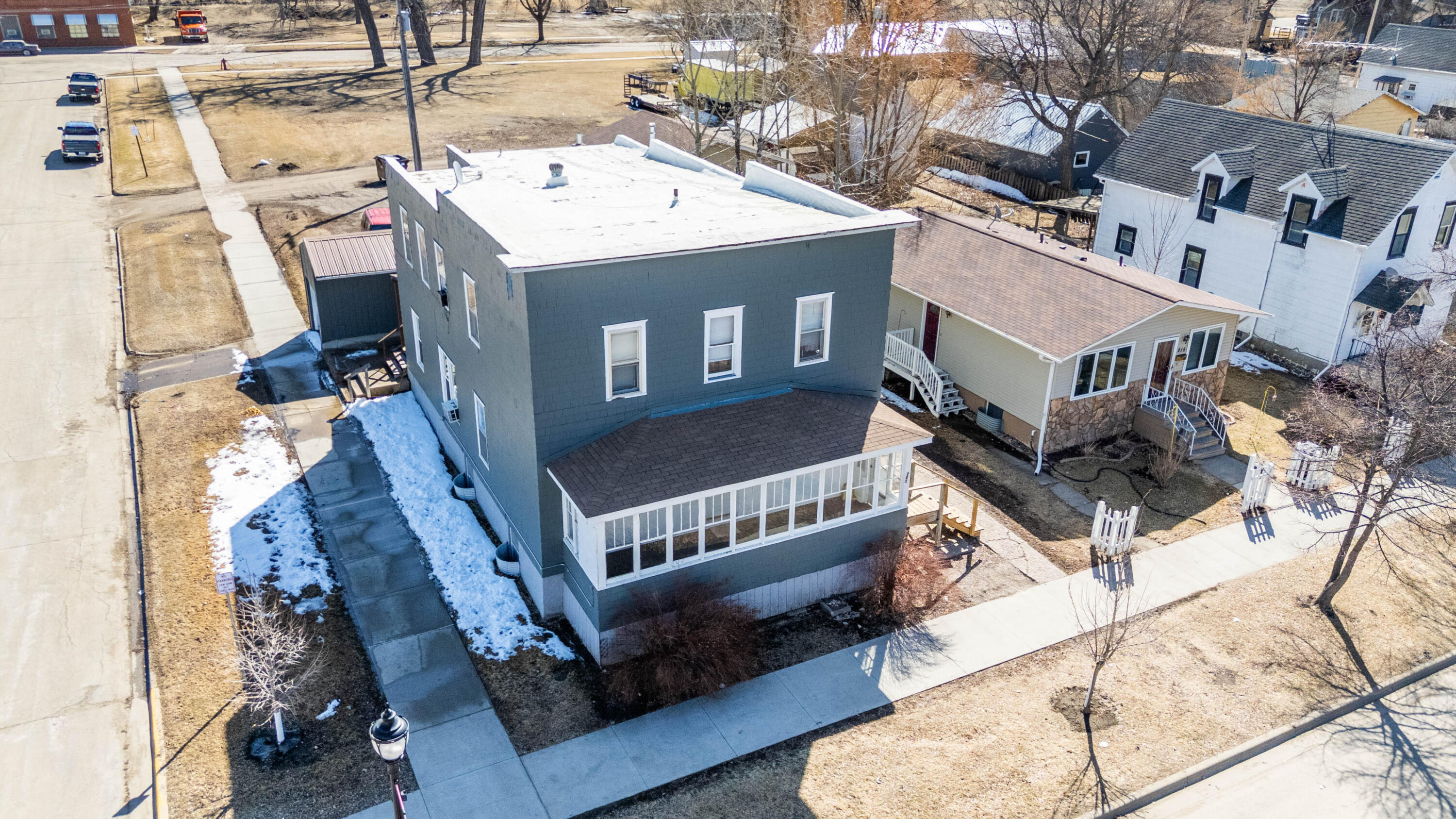 205 3rd Ave Se Property Photo 24