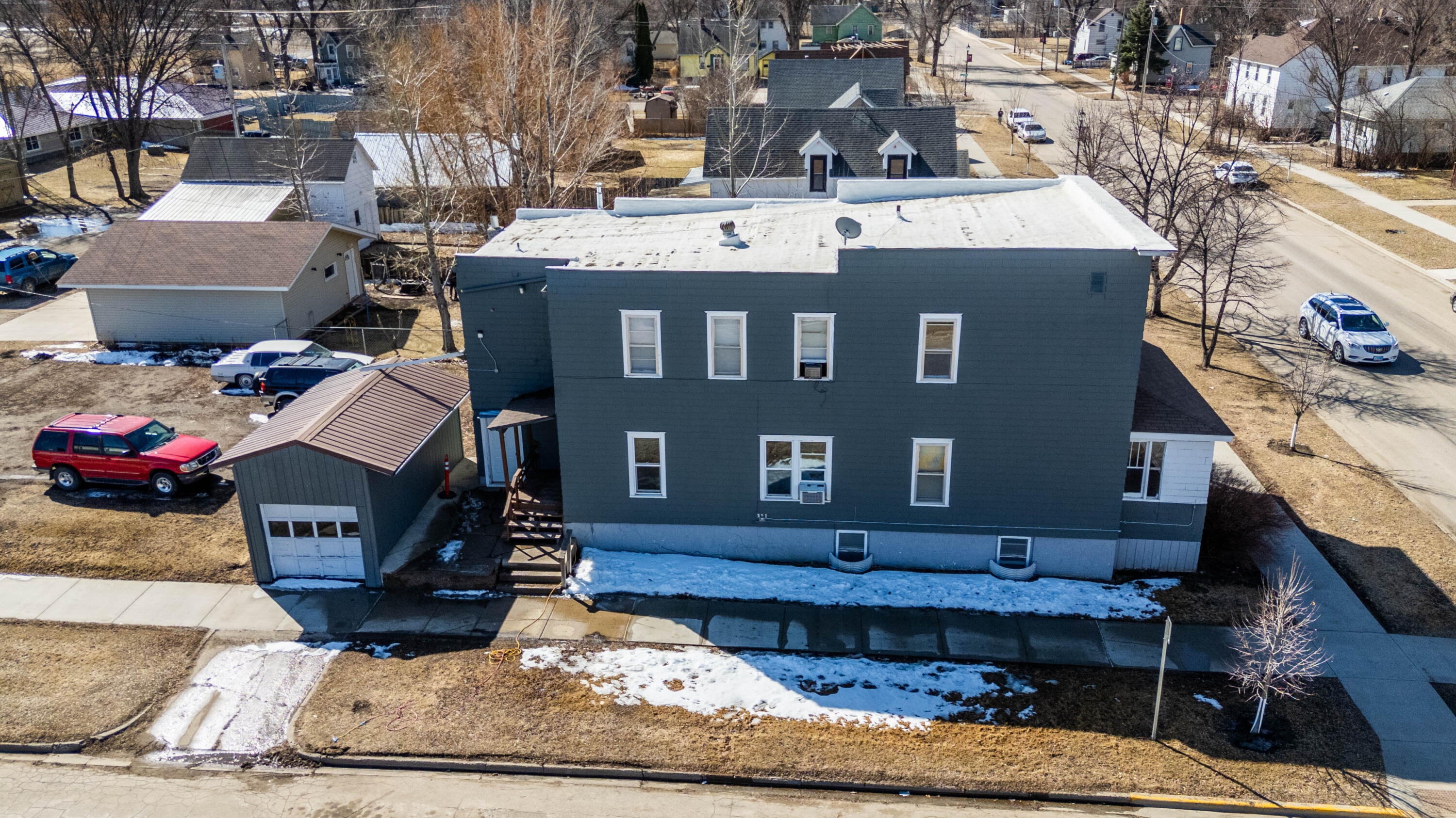 205 3rd Ave Se Property Photo 25