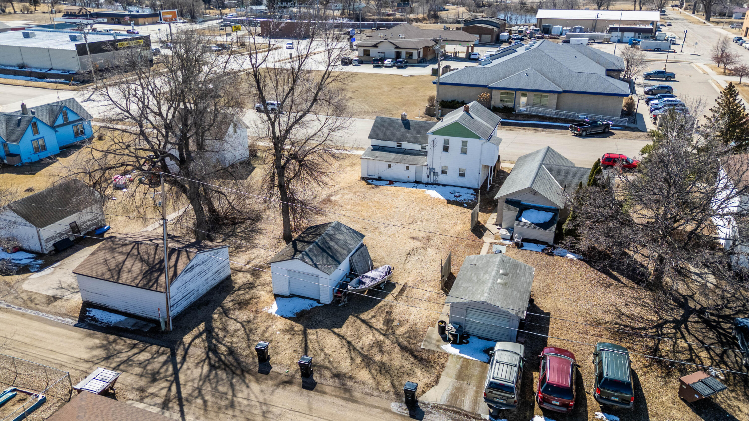 421 2nd St Ne Property Photo 32