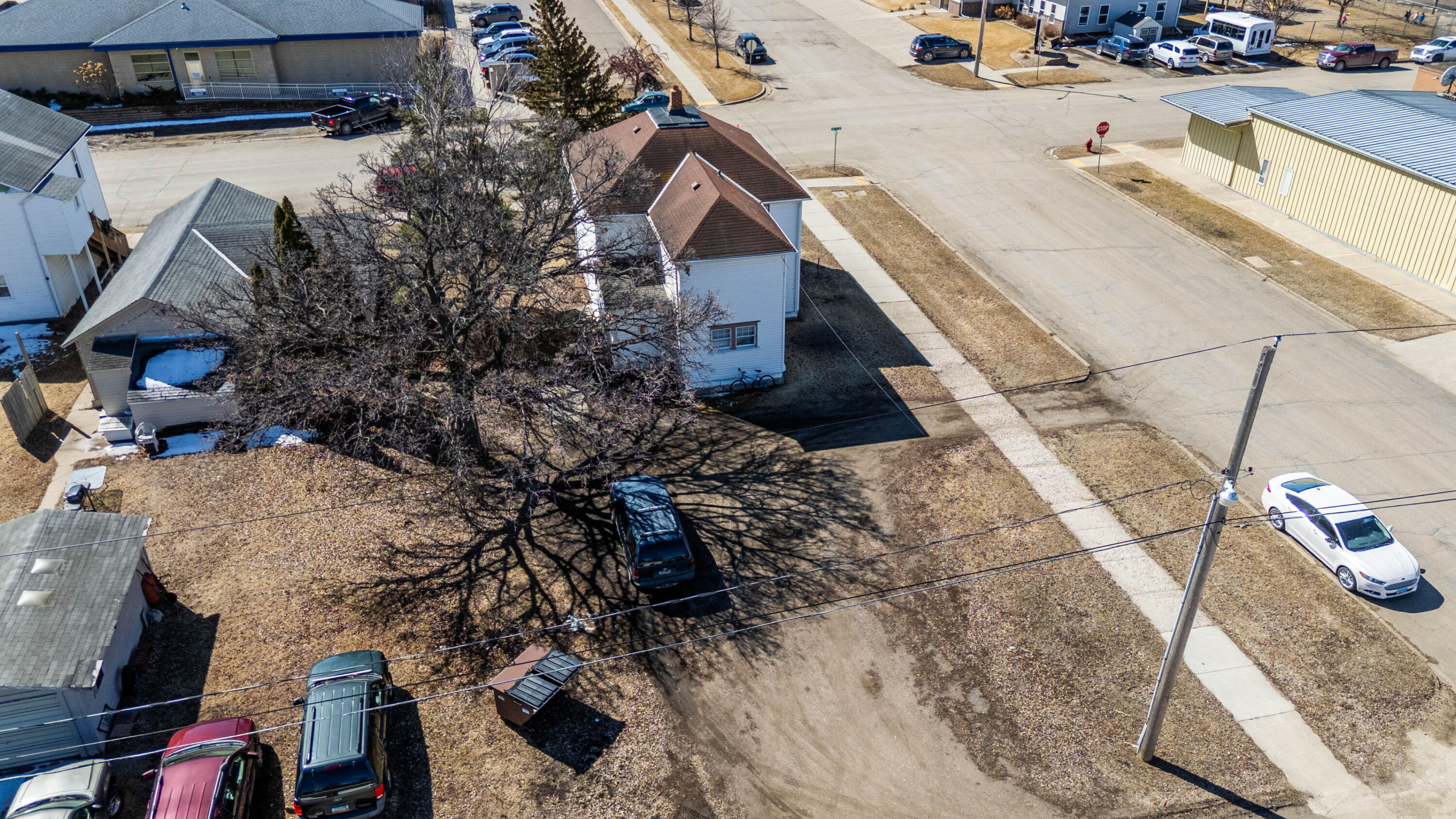 405 2nd St Ne Property Photo 32