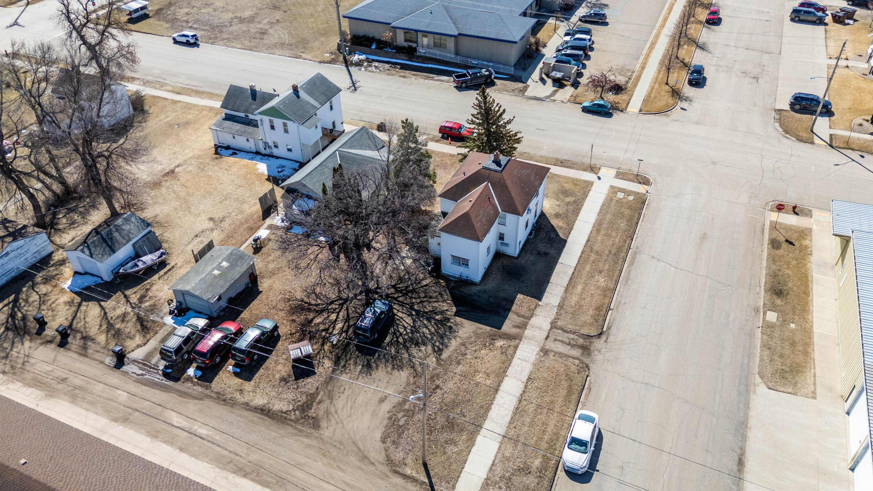 405 2nd St Ne Property Photo 34