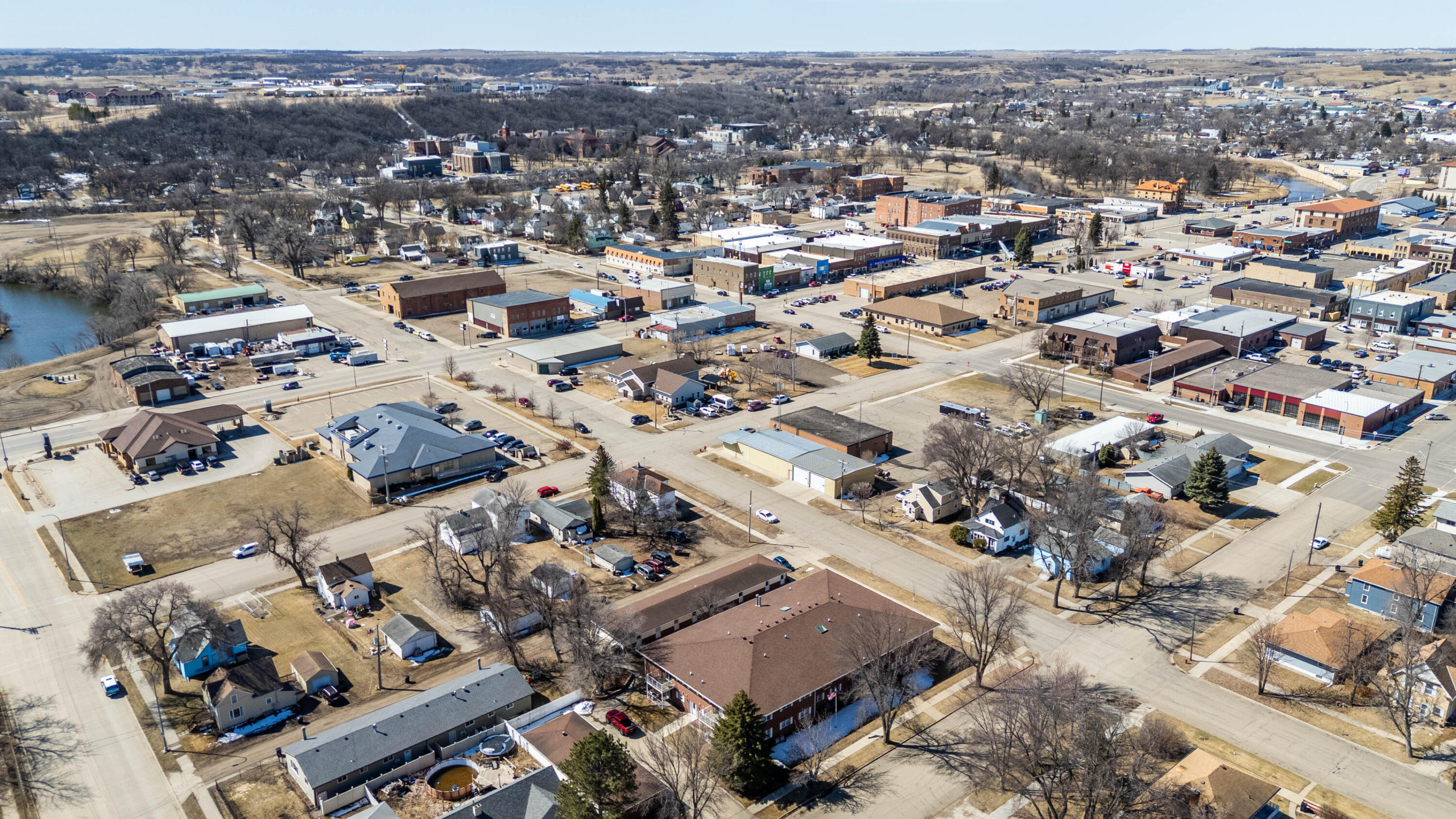 405 2nd St Ne Property Photo 39