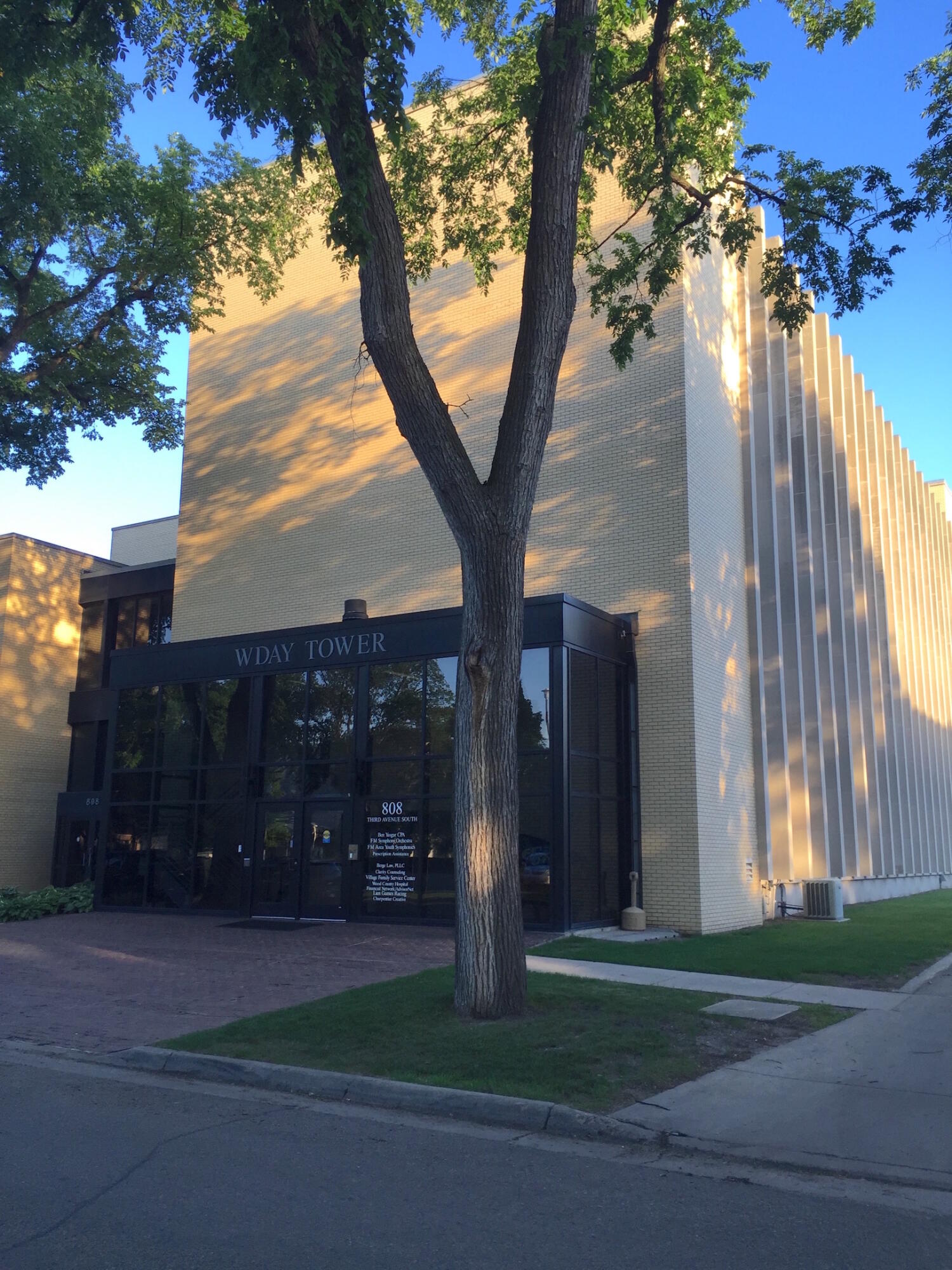 808 3rd Avenue S Property Photo 1