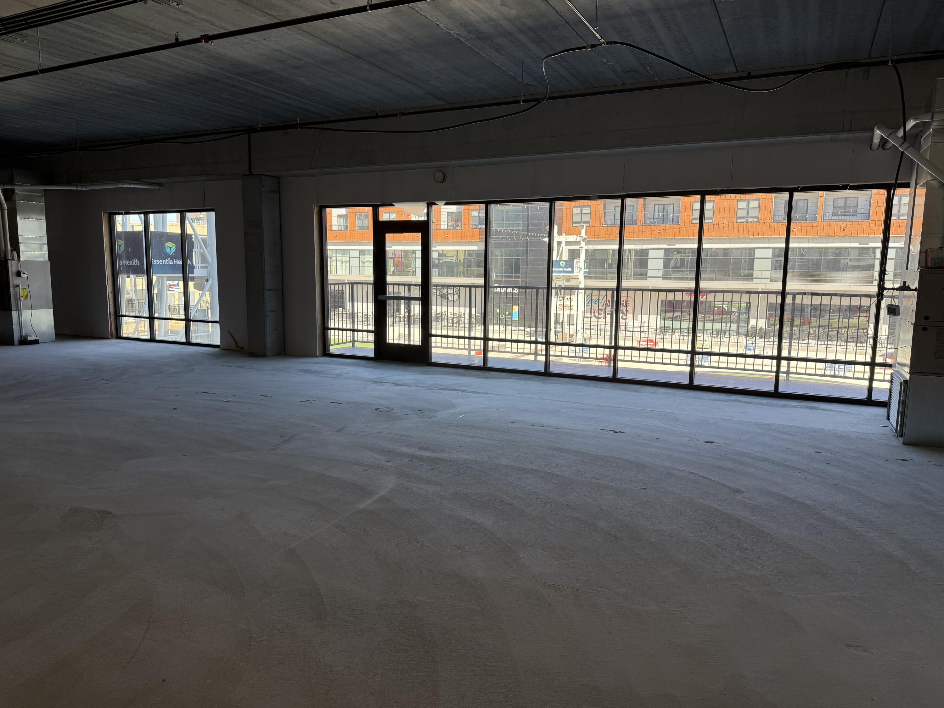 360 32nd Avenue W Property Photo 4