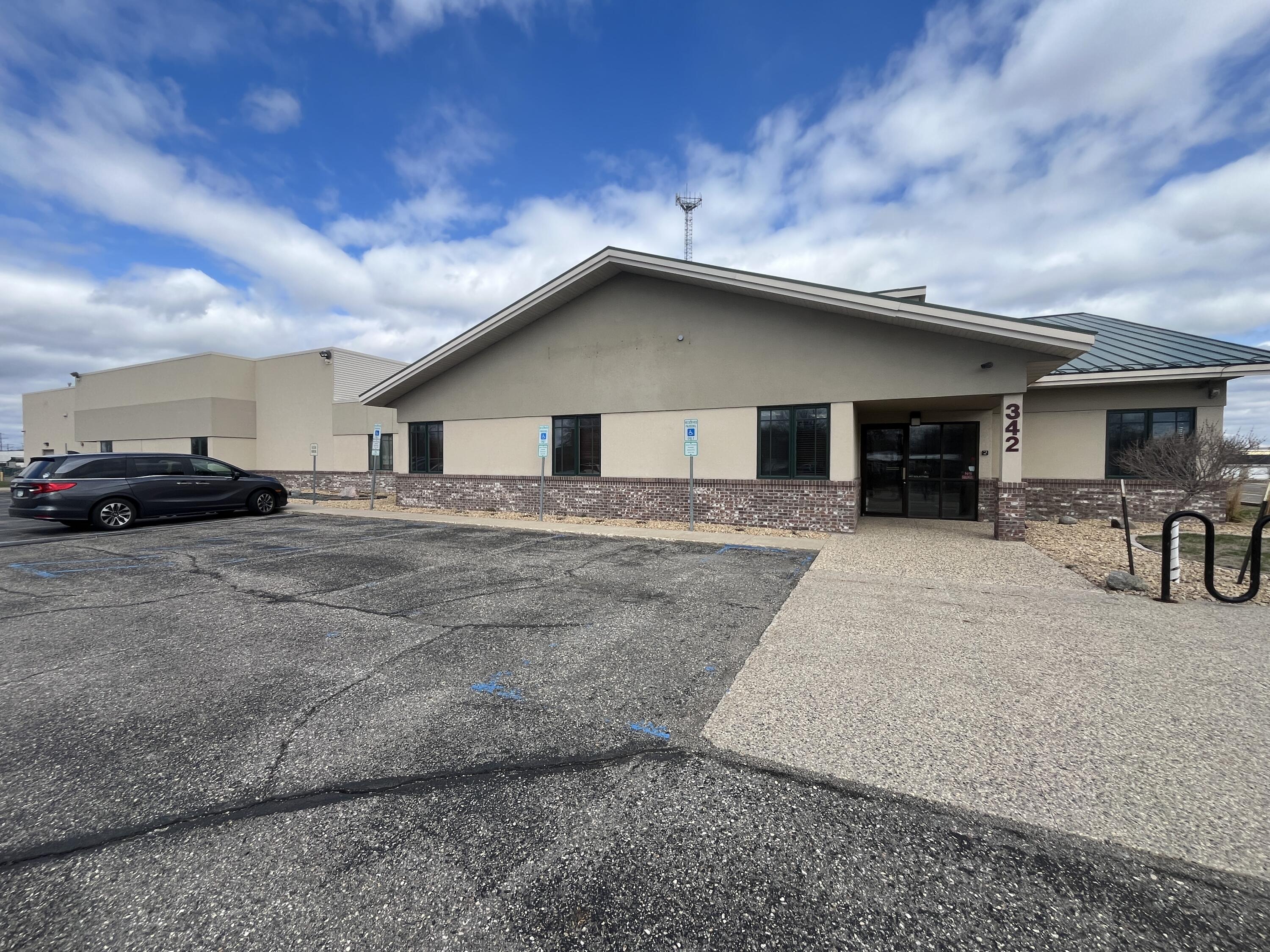 342 42nd Street S Property Photo 2