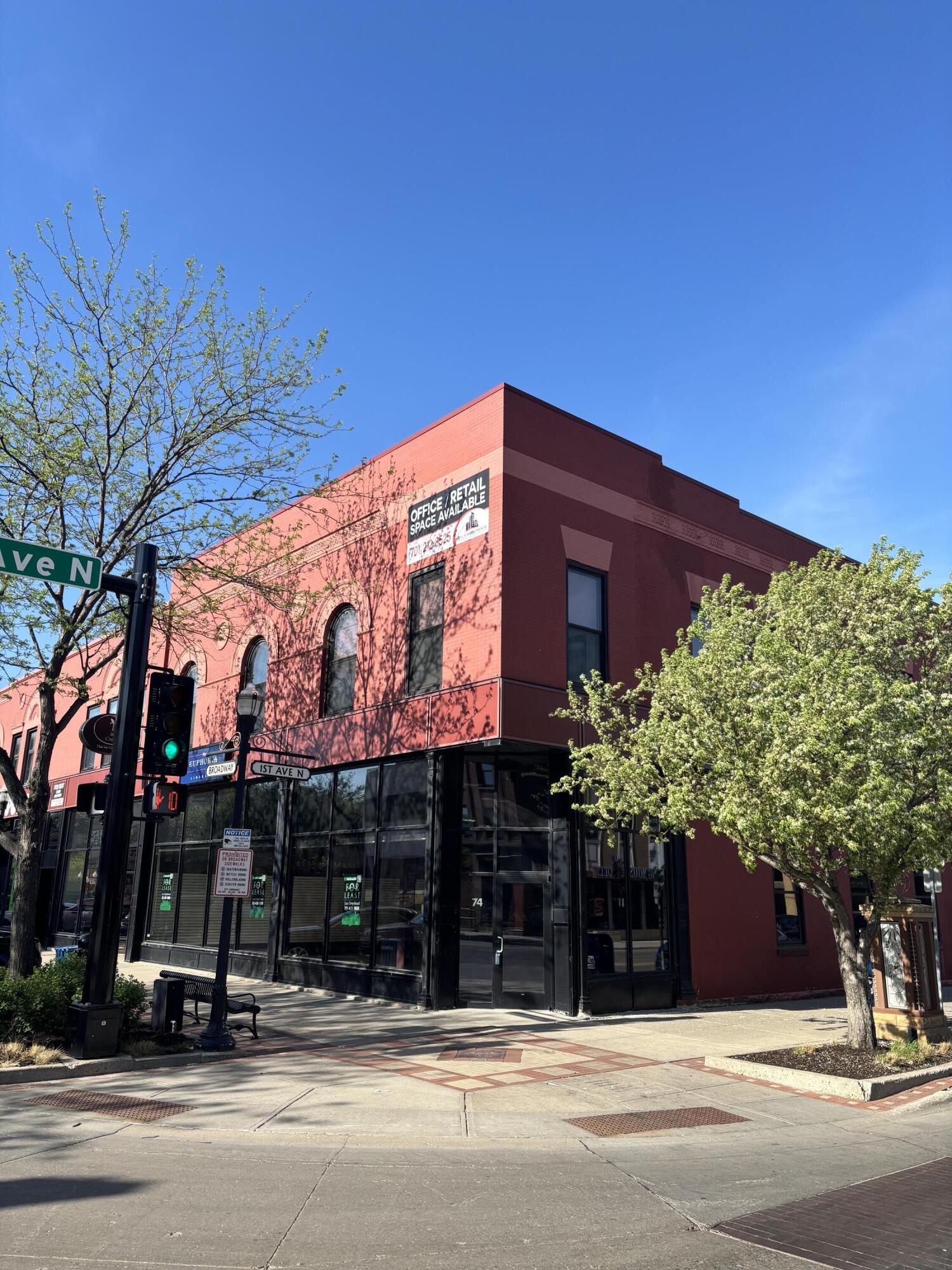 74 Broadway N Property Photo 2