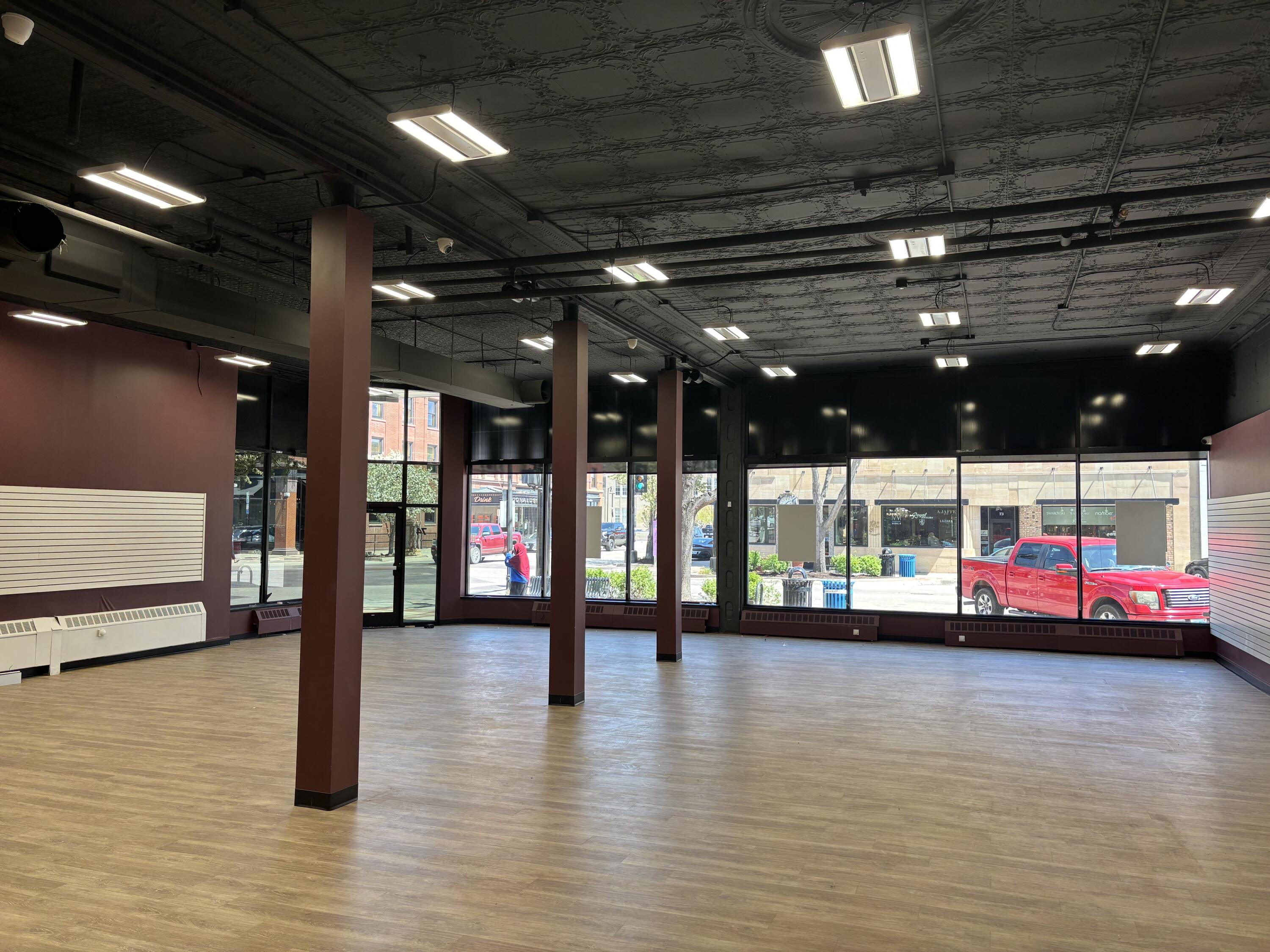 74 Broadway N Property Photo 7