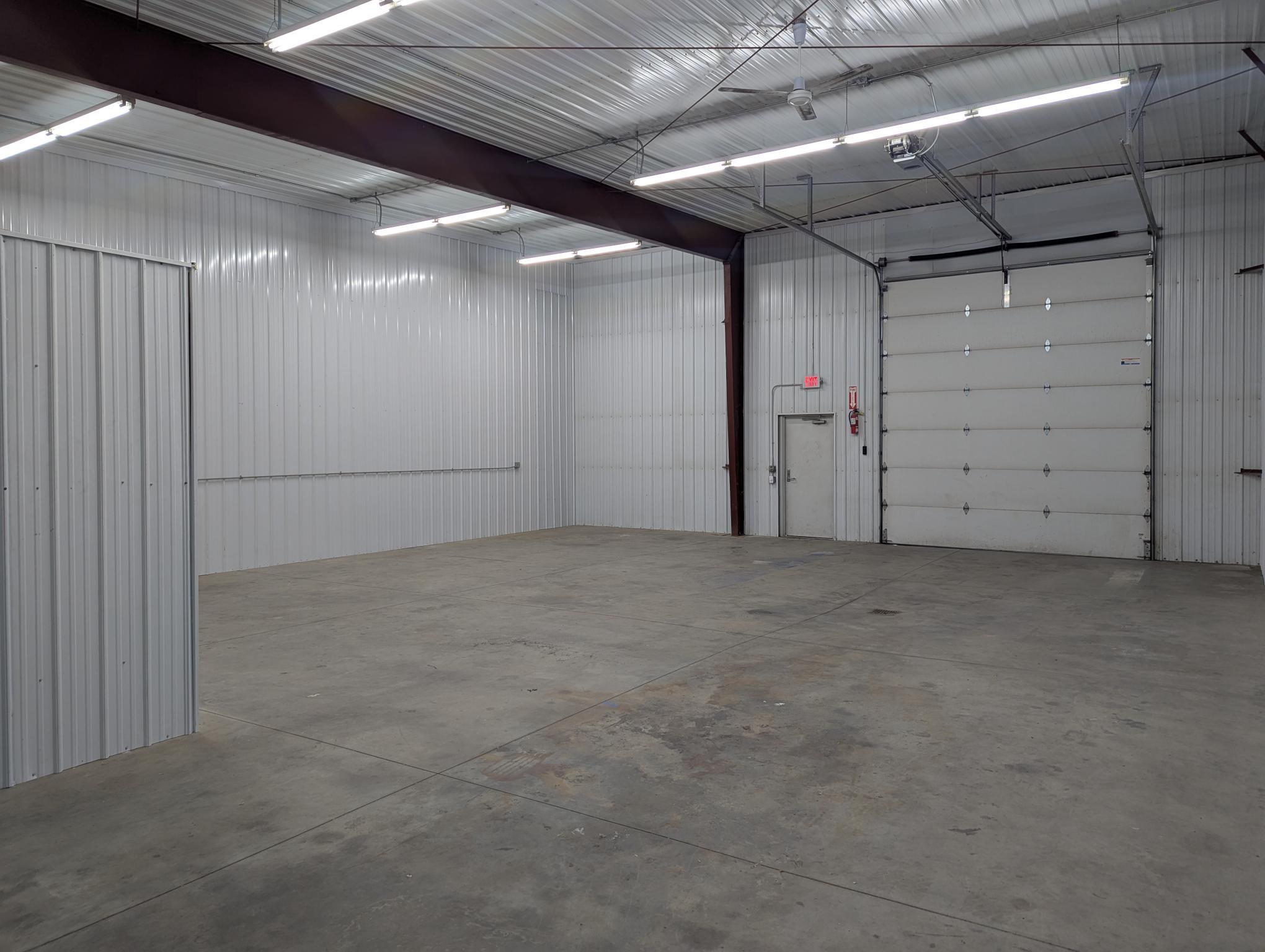 1049 5 Avenue Ne Property Photo 4