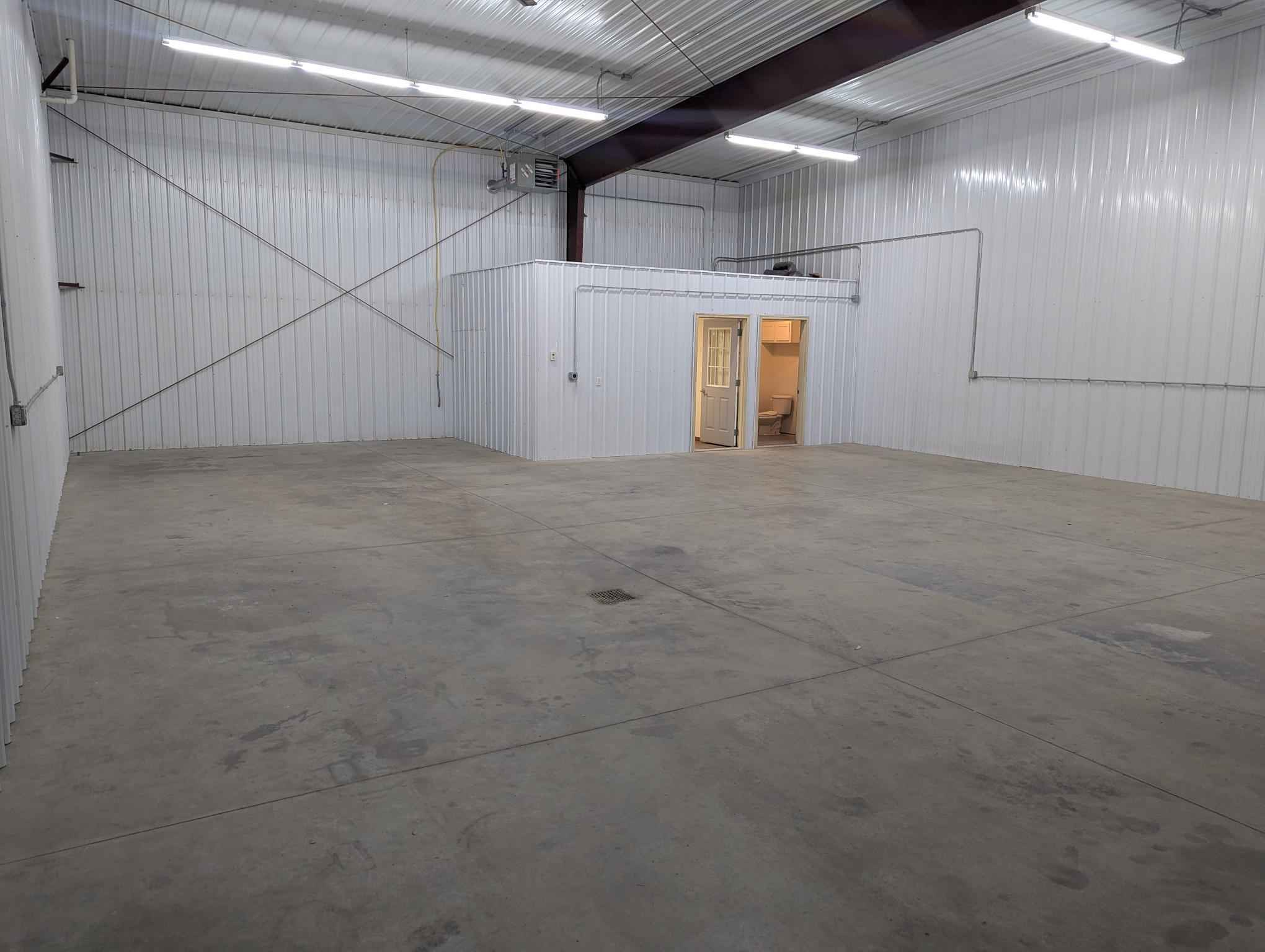 1049 5 Avenue Ne Property Photo 5