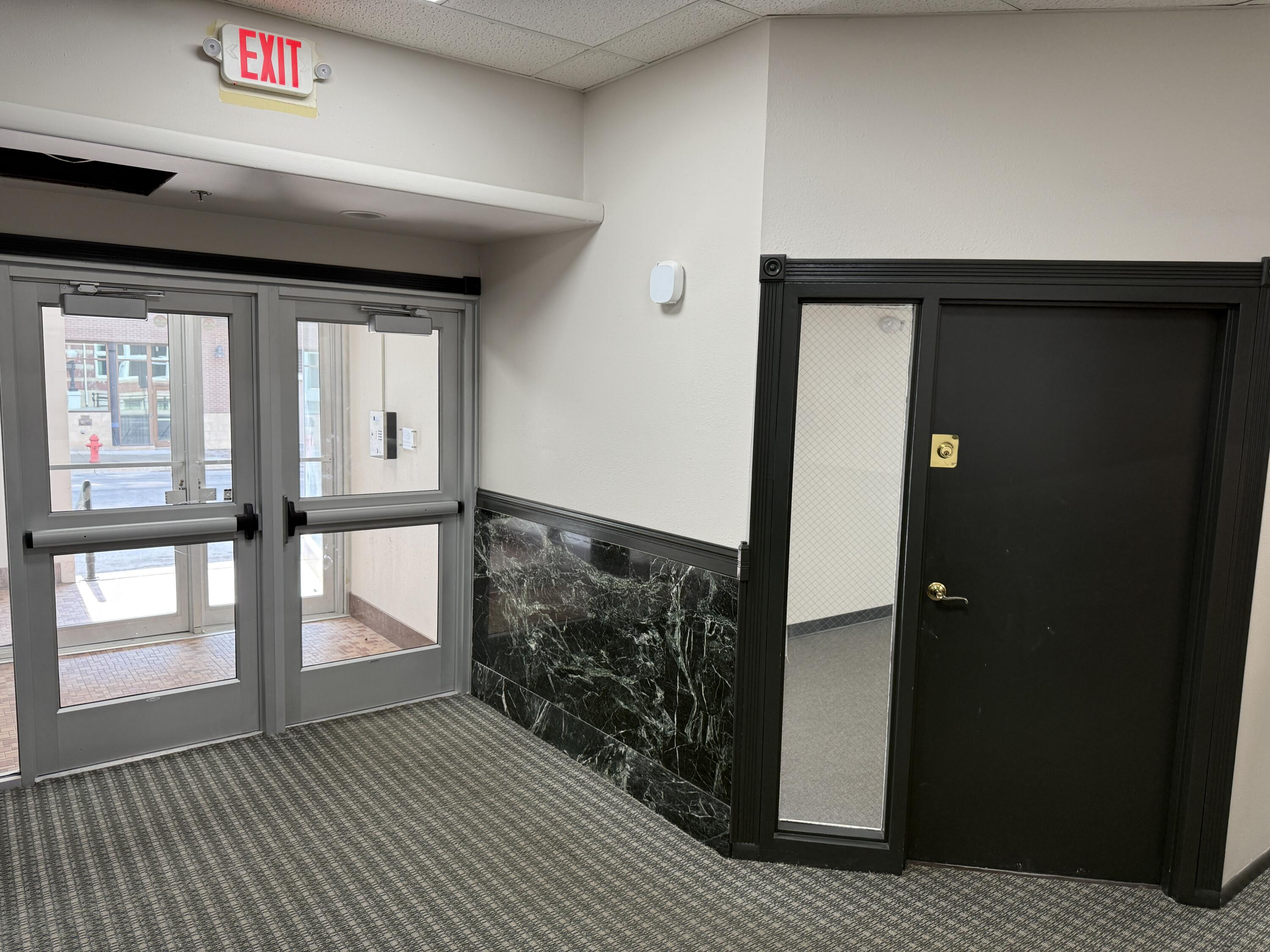 26 Roberts Street N Property Photo 2