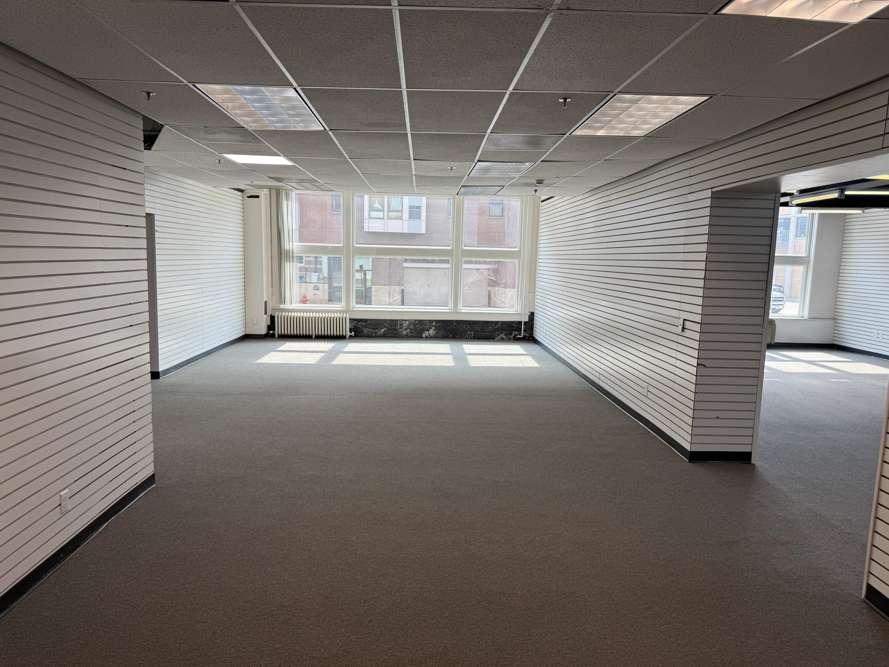 26 Roberts Street N Property Photo 4