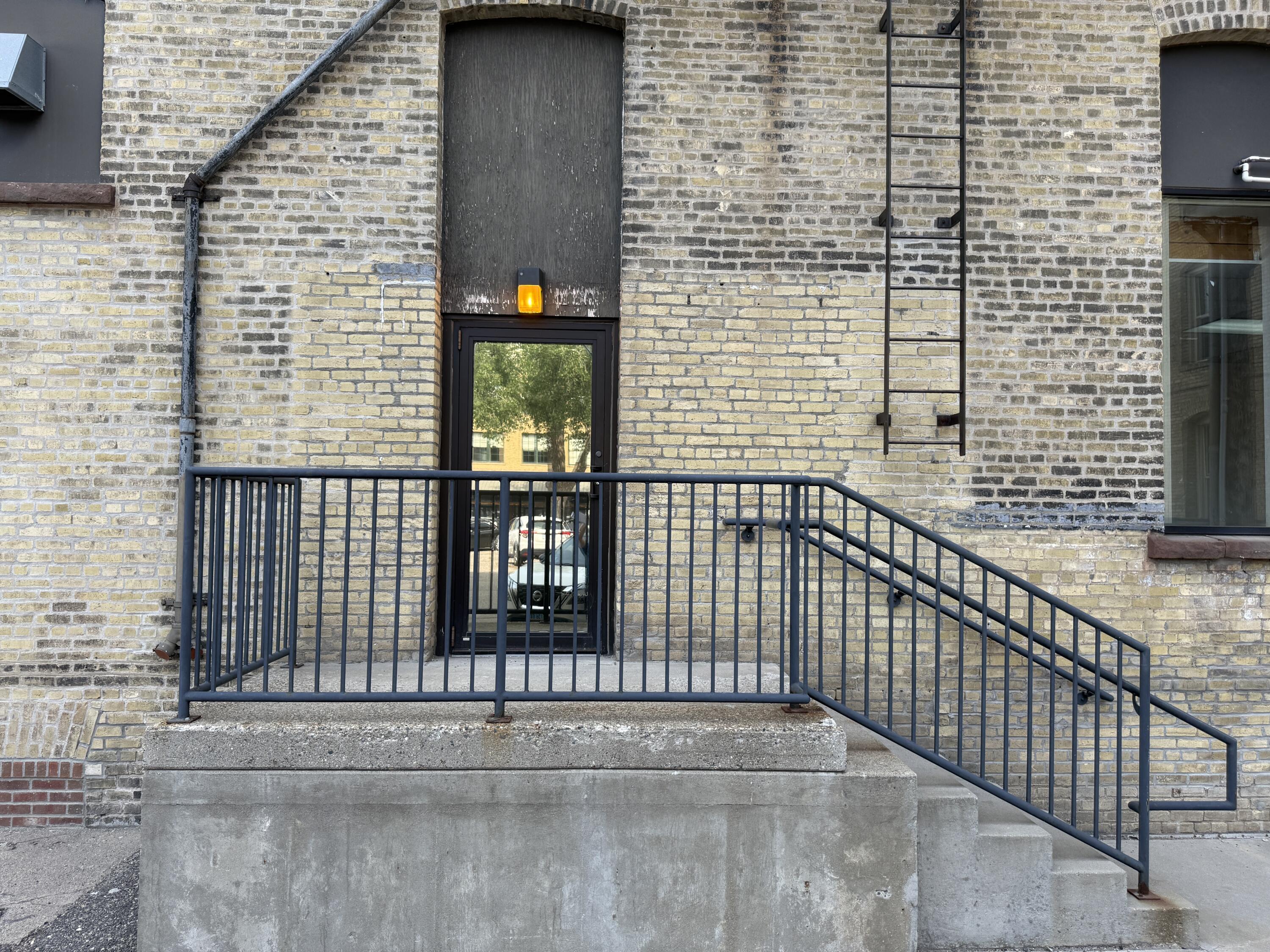 26 Roberts Street N Property Photo 22