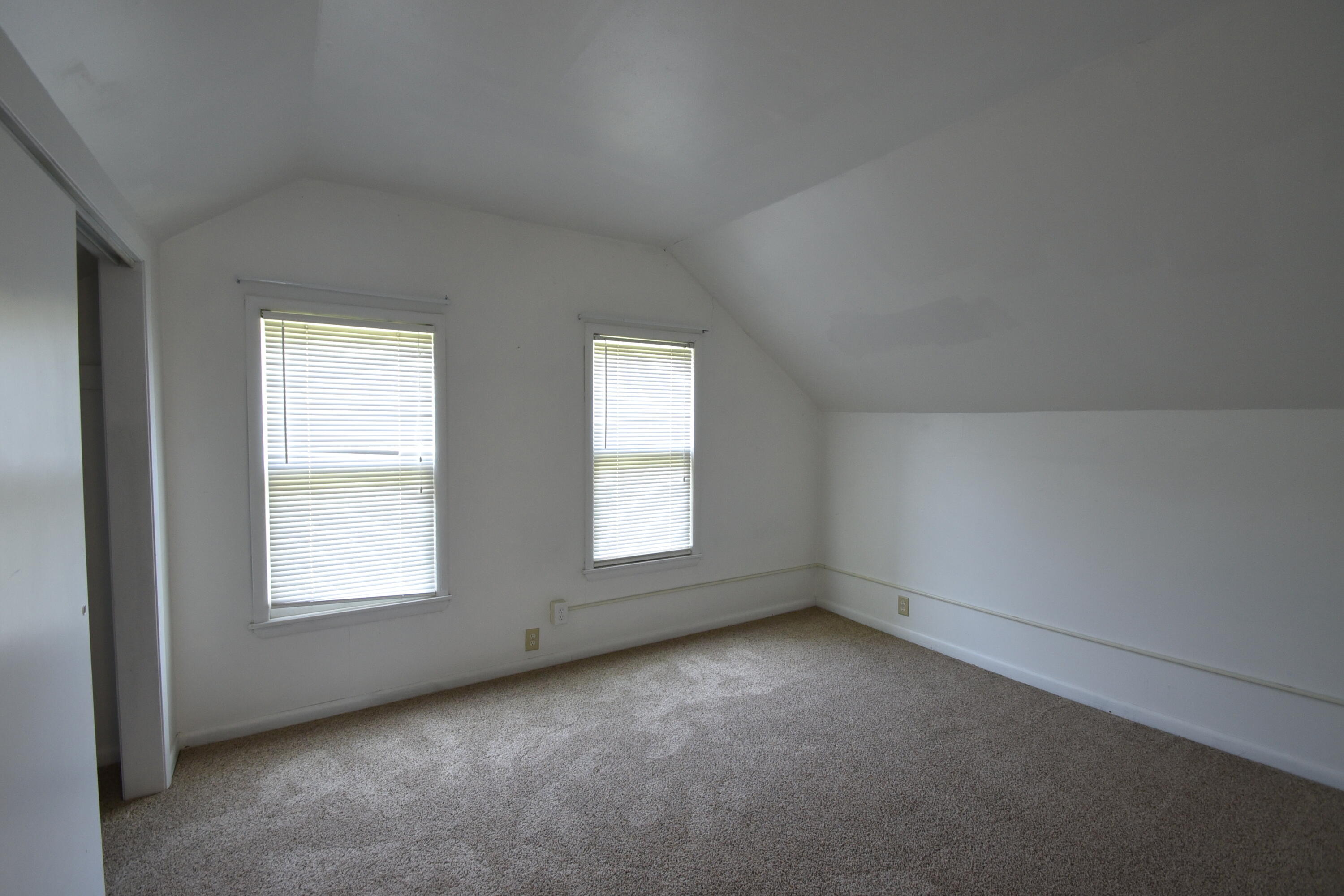 3910 25th Street N Property Photo 9