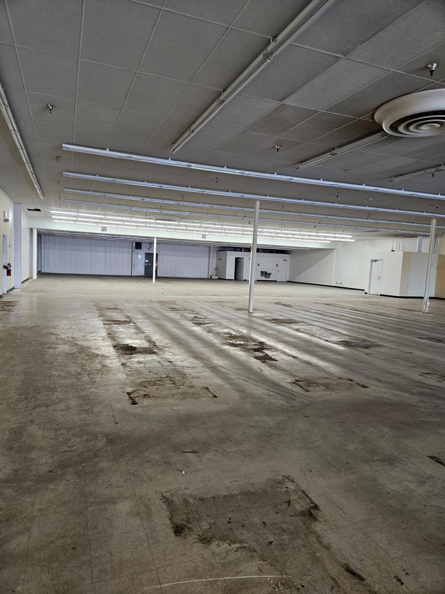 332 Highway 2 W Property Photo 16