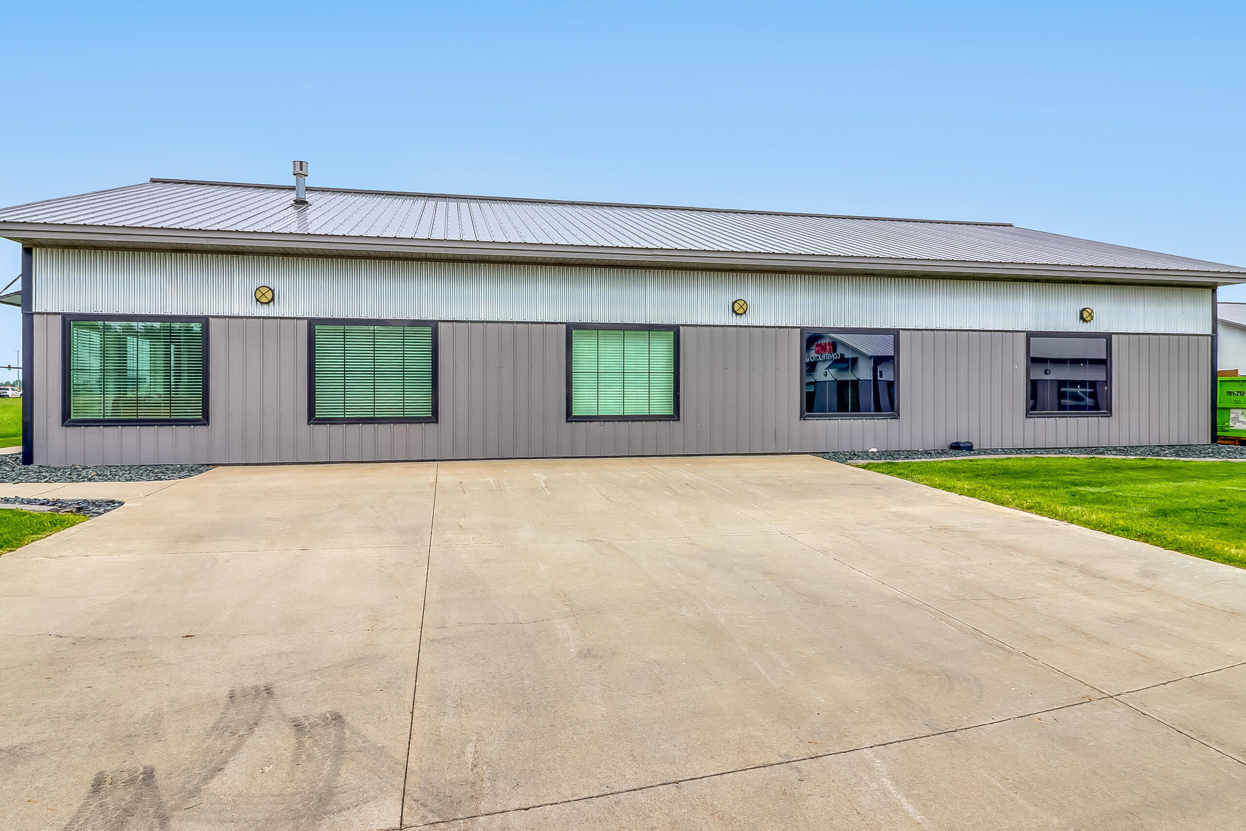 2207 Sheyenne Street Property Photo 3