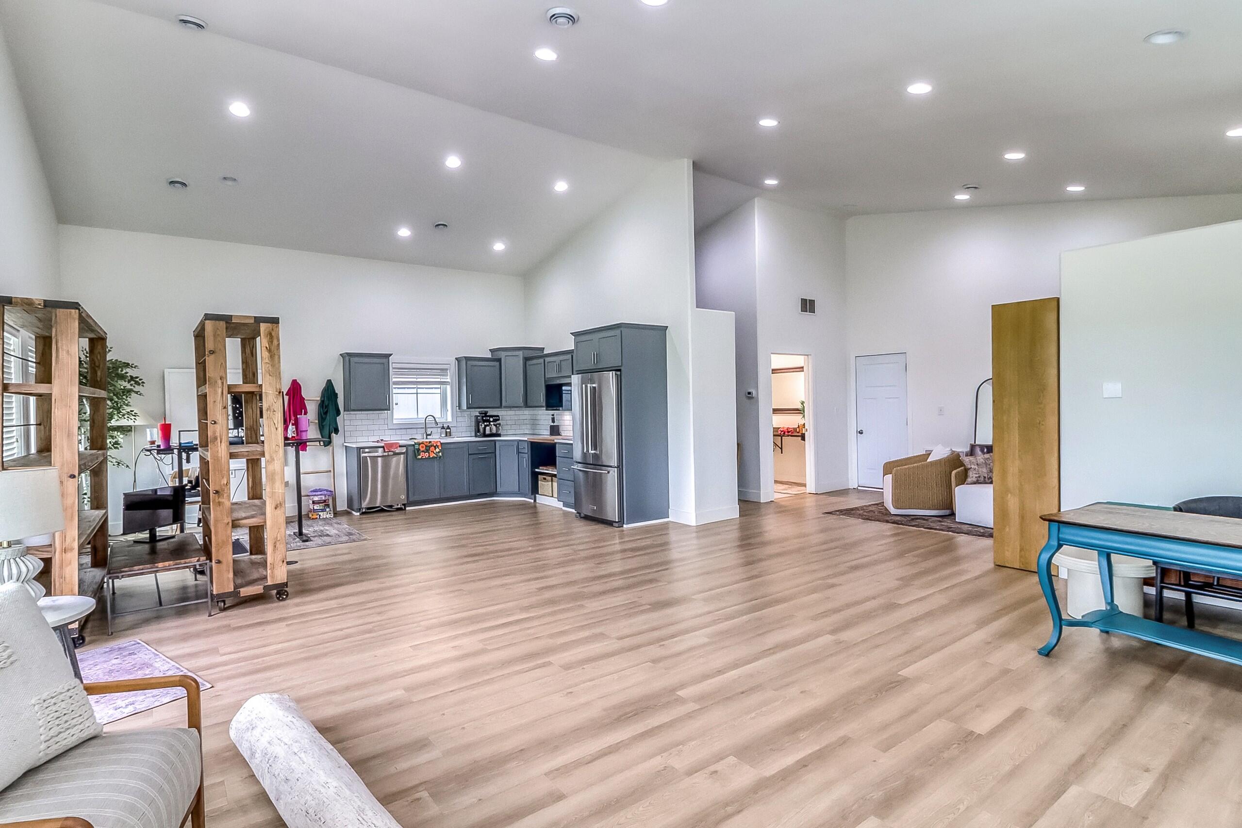 2207 Sheyenne Street Property Photo 13