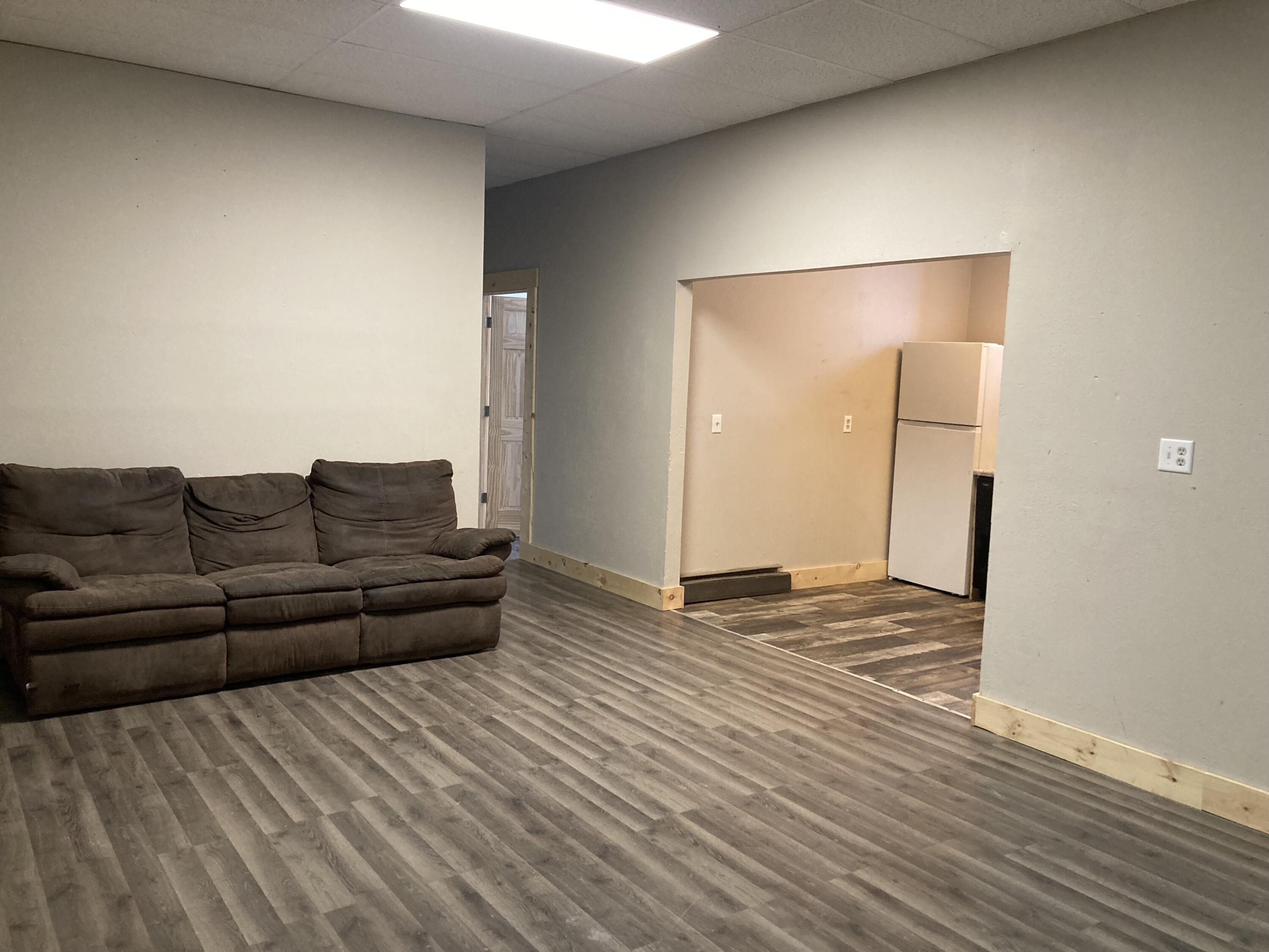 201 6 Street Property Photo 9