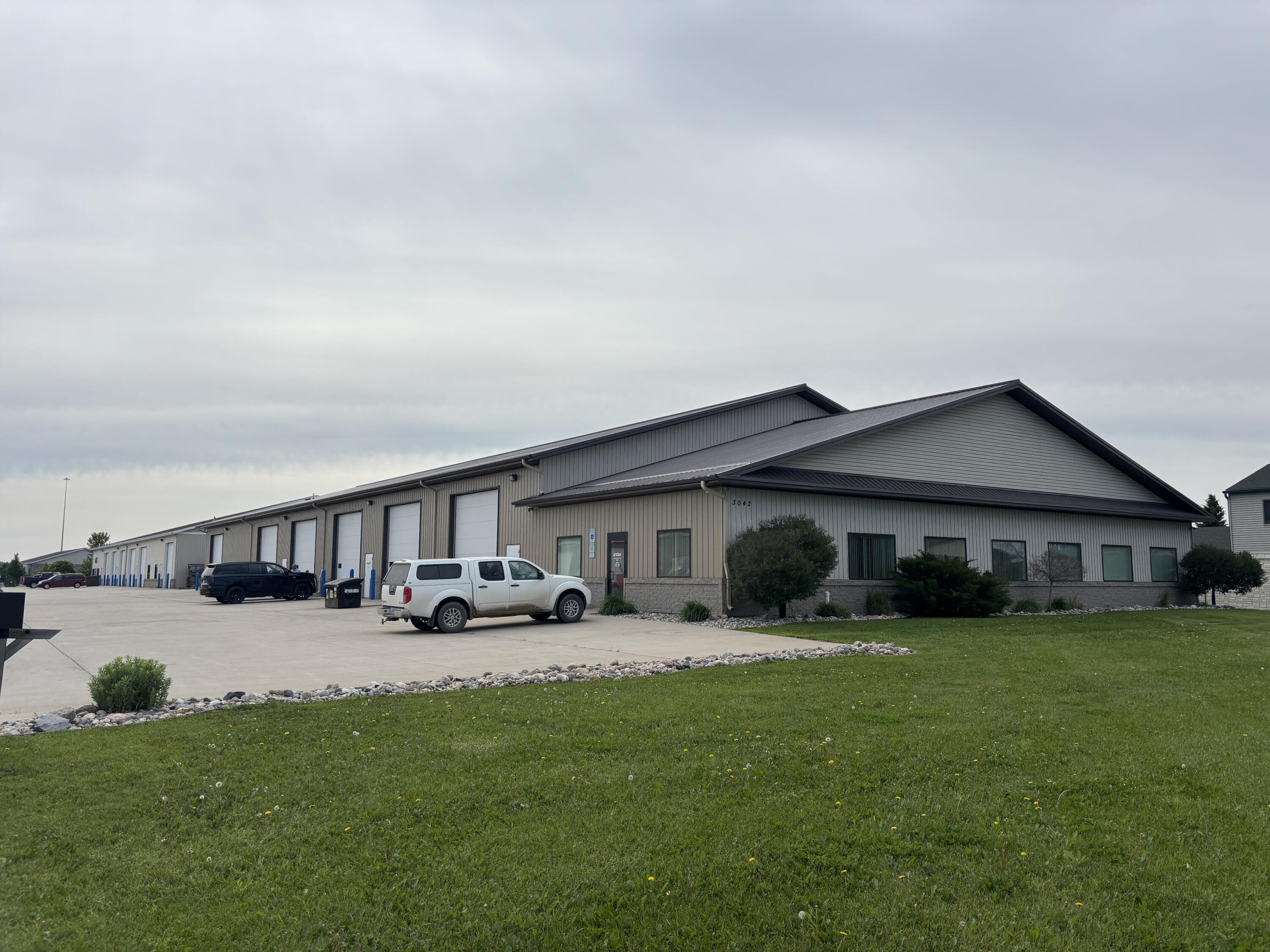 3042 39th Street S Property Photo 1