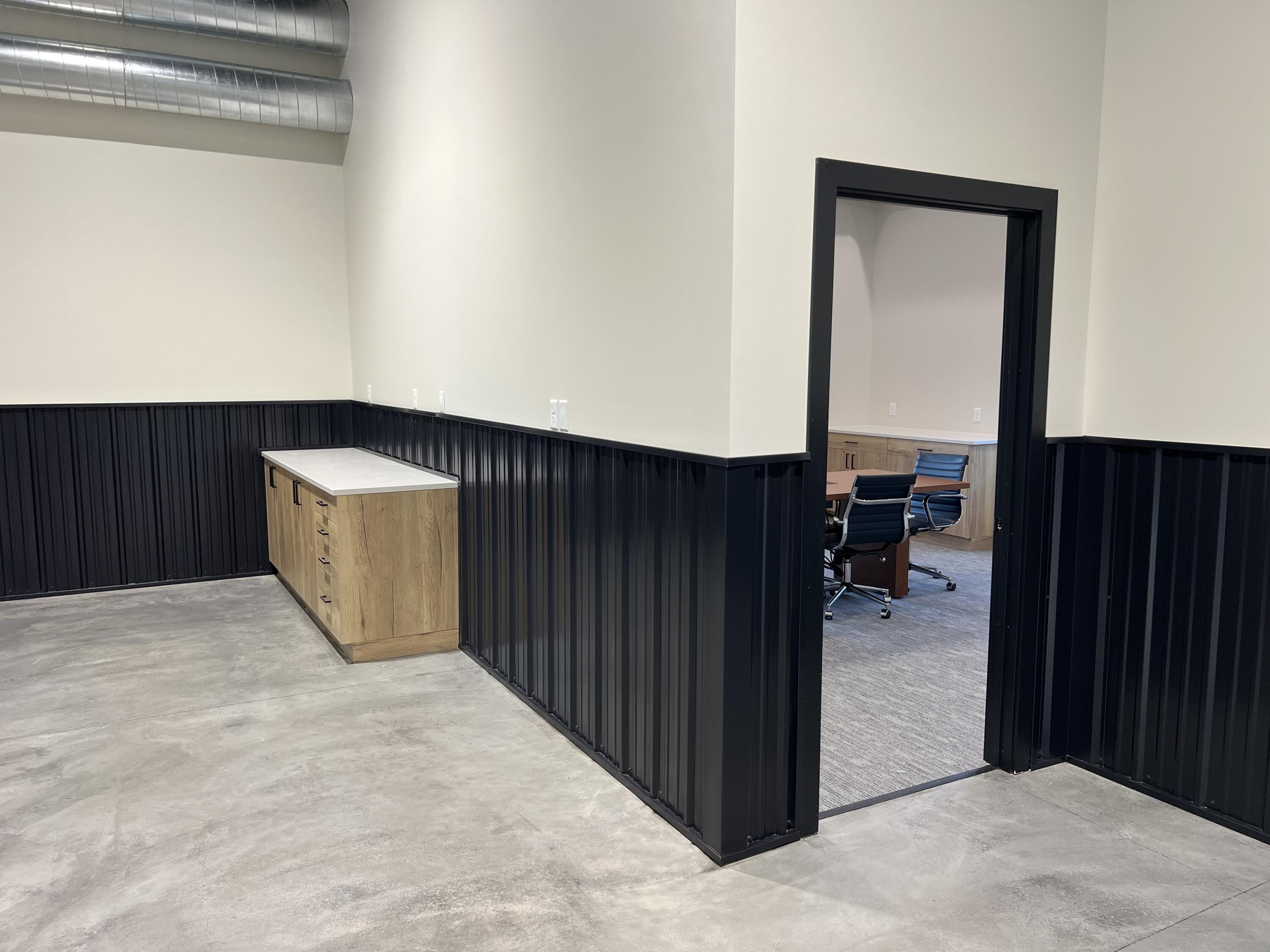 1541 Hartford St Property Photo 4