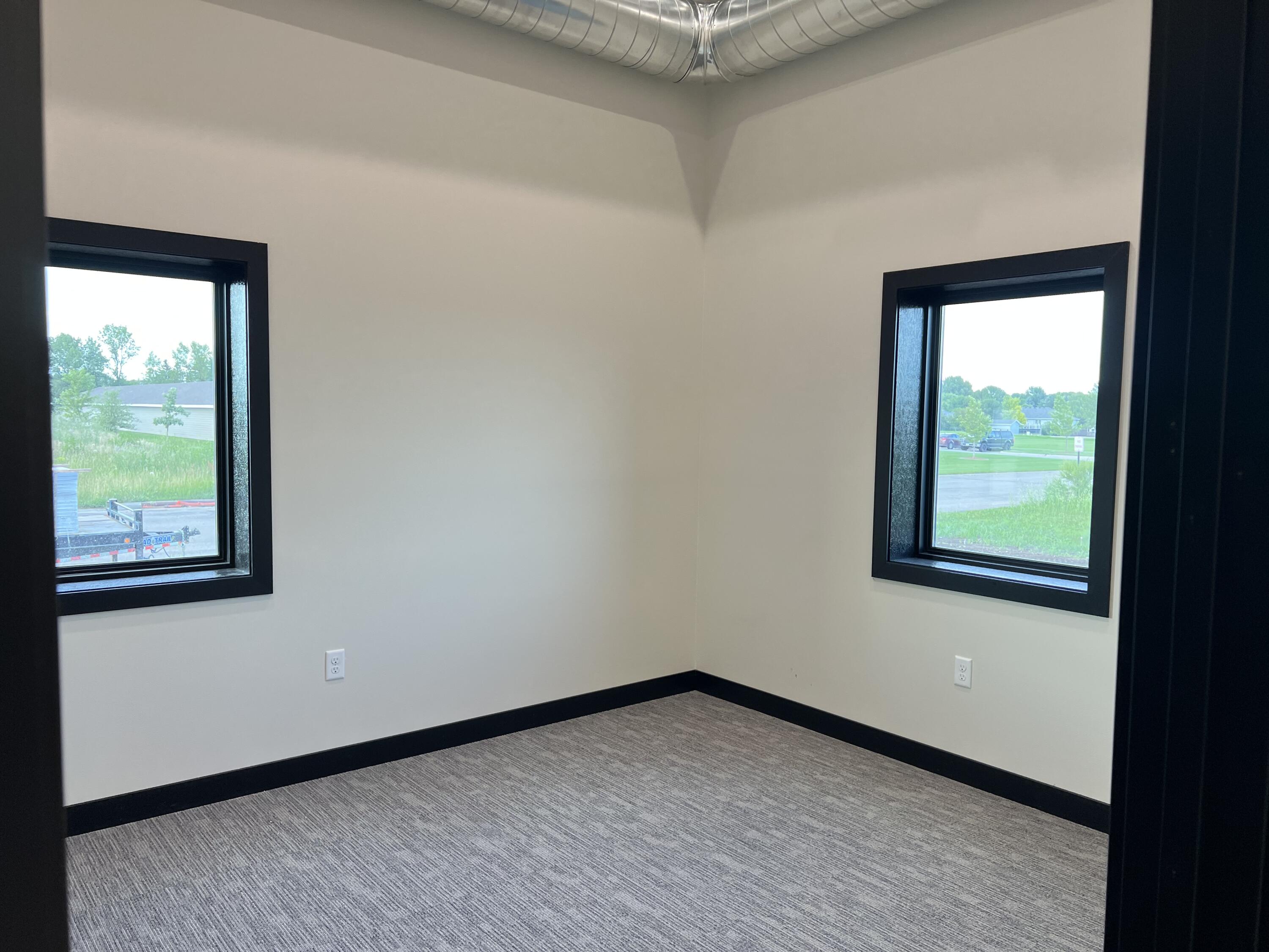 1541 Hartford St Property Photo 11