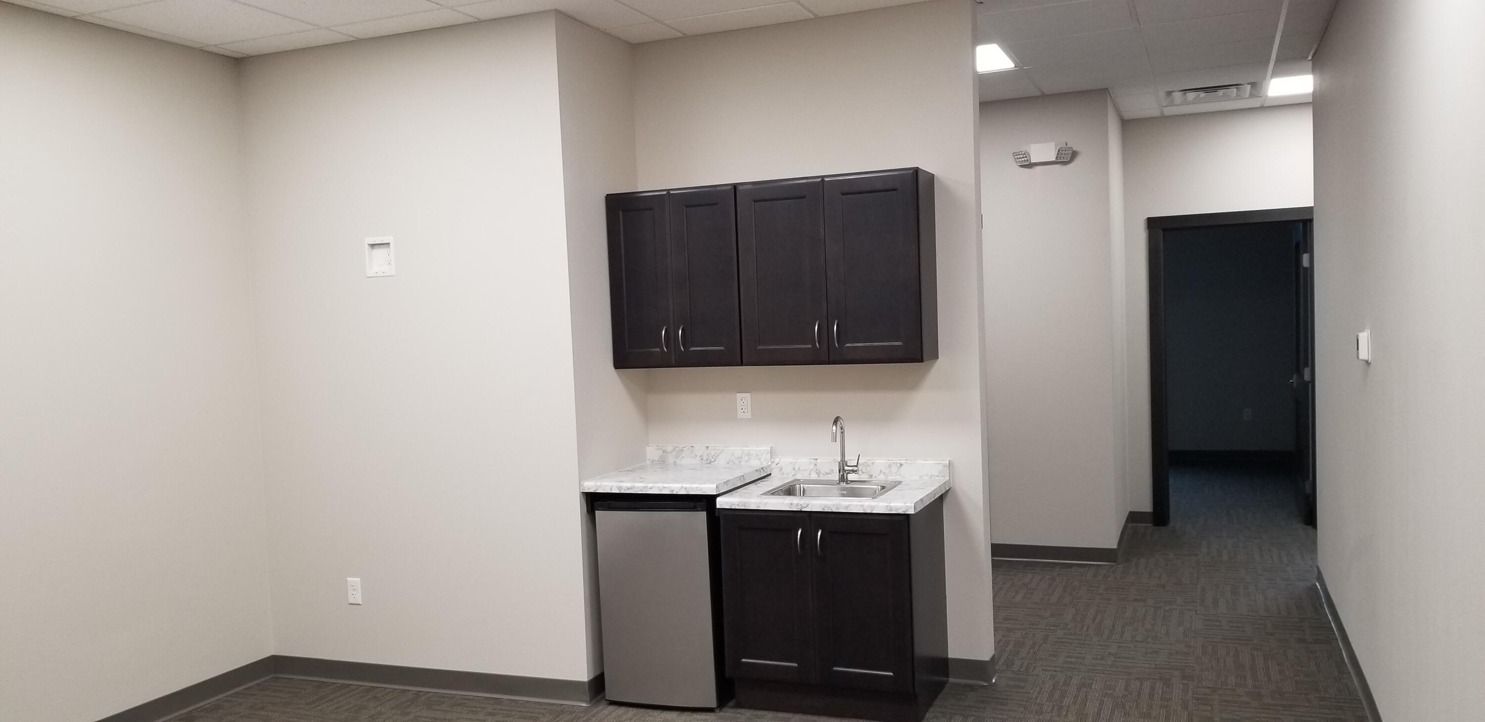 3168 41 Street S Property Photo 3