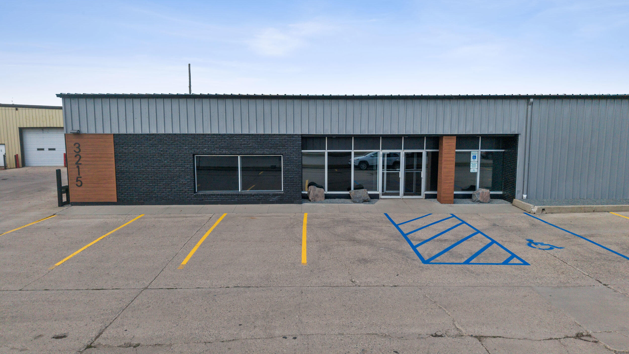 3215 Main Avenue Property Photo 1