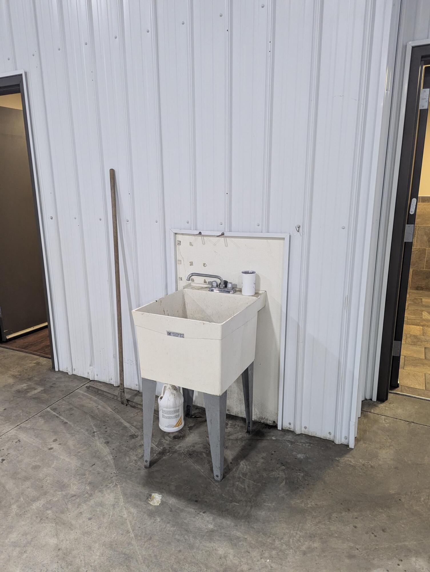 630 9 Street Nw Property Photo 9