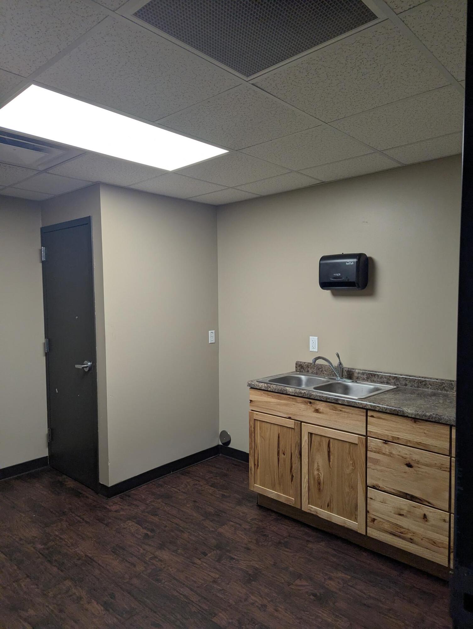 630 9 Street Nw Property Photo 12