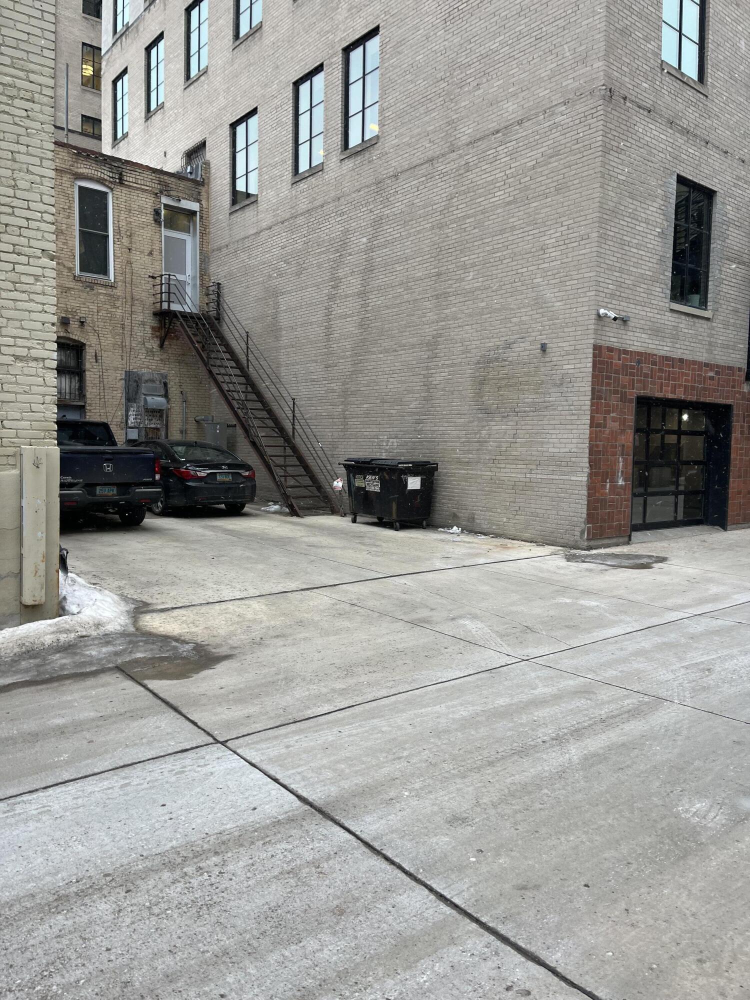 120 Broadway N Property Photo 11