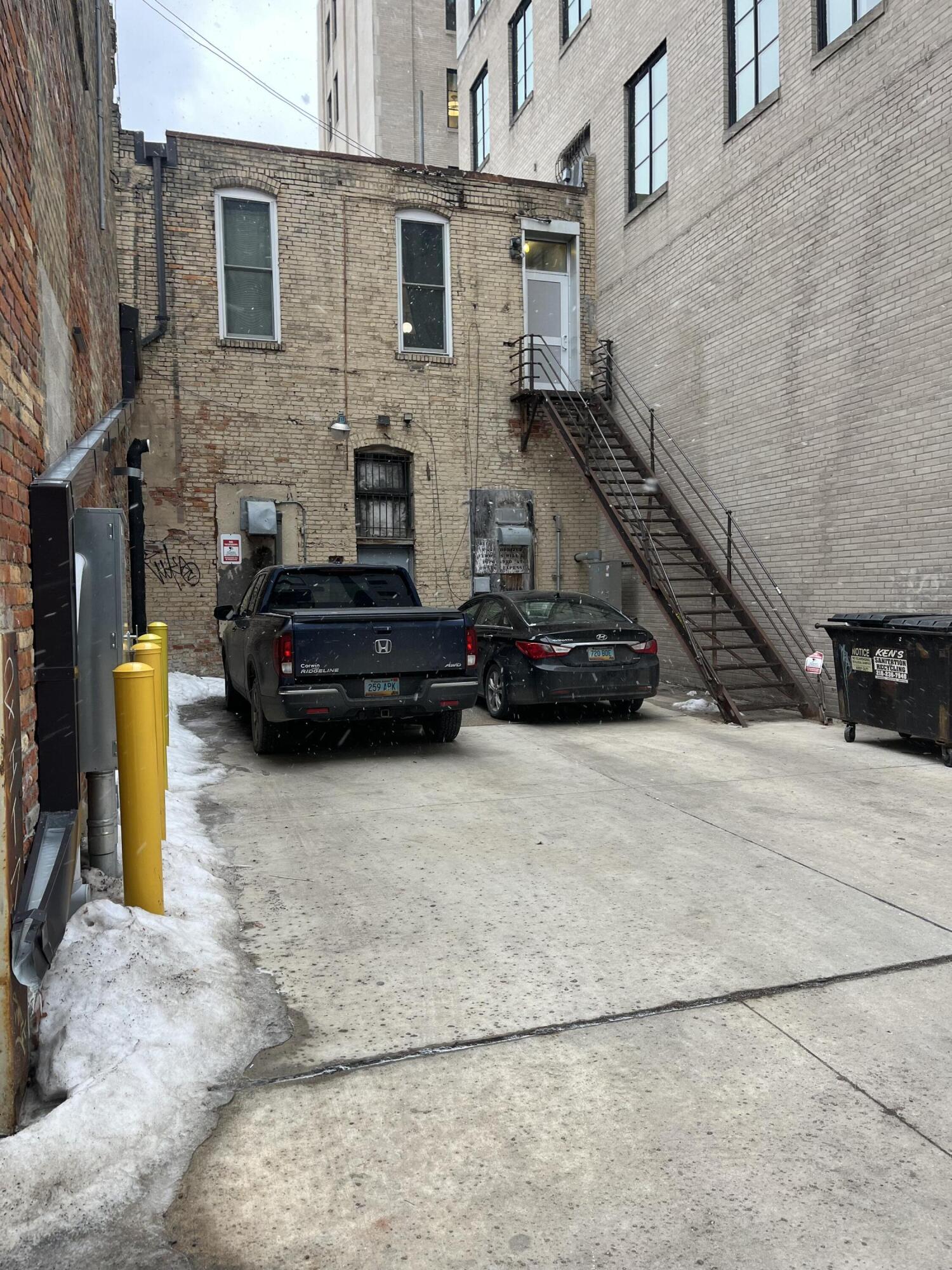 120 Broadway N Property Photo 13