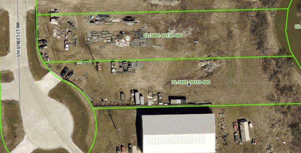 627 5th St E Property Photo 1