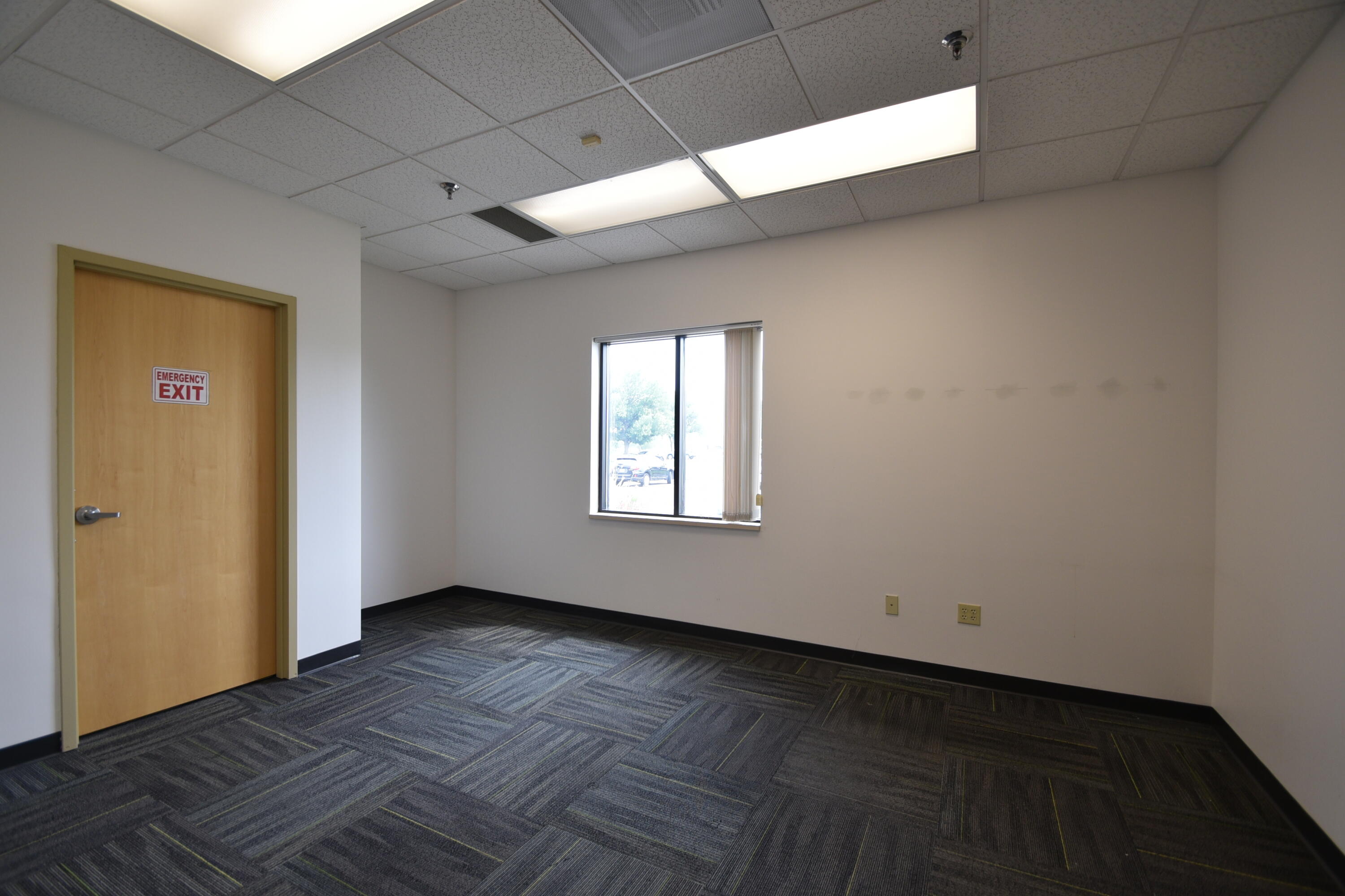 215 30th Street N Property Photo 4