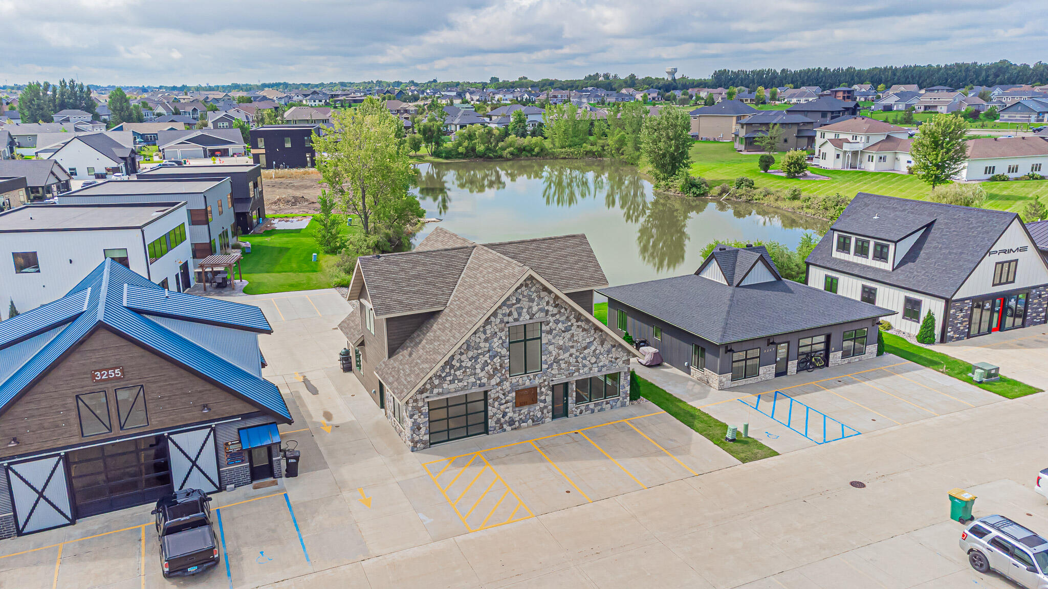 3251 Oak Ridge Loop E Property Photo 2