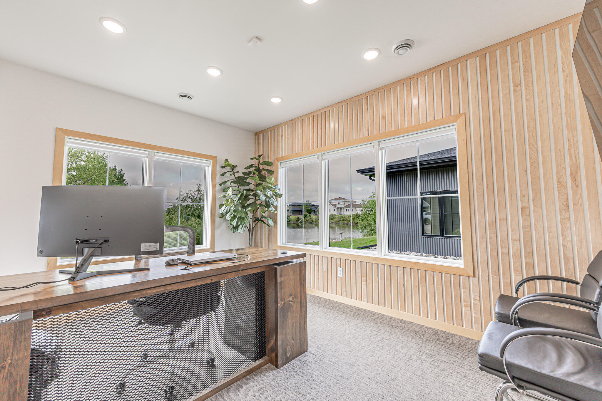 3251 Oak Ridge Loop E Property Photo 15