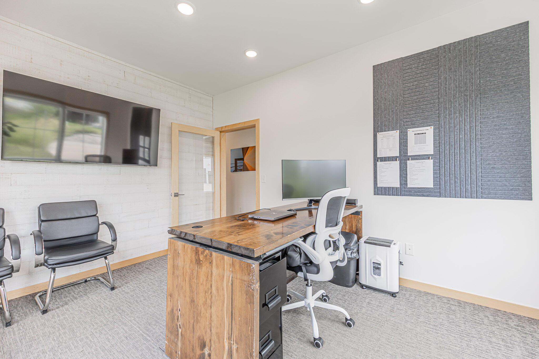 3251 Oak Ridge Loop E Property Photo 16