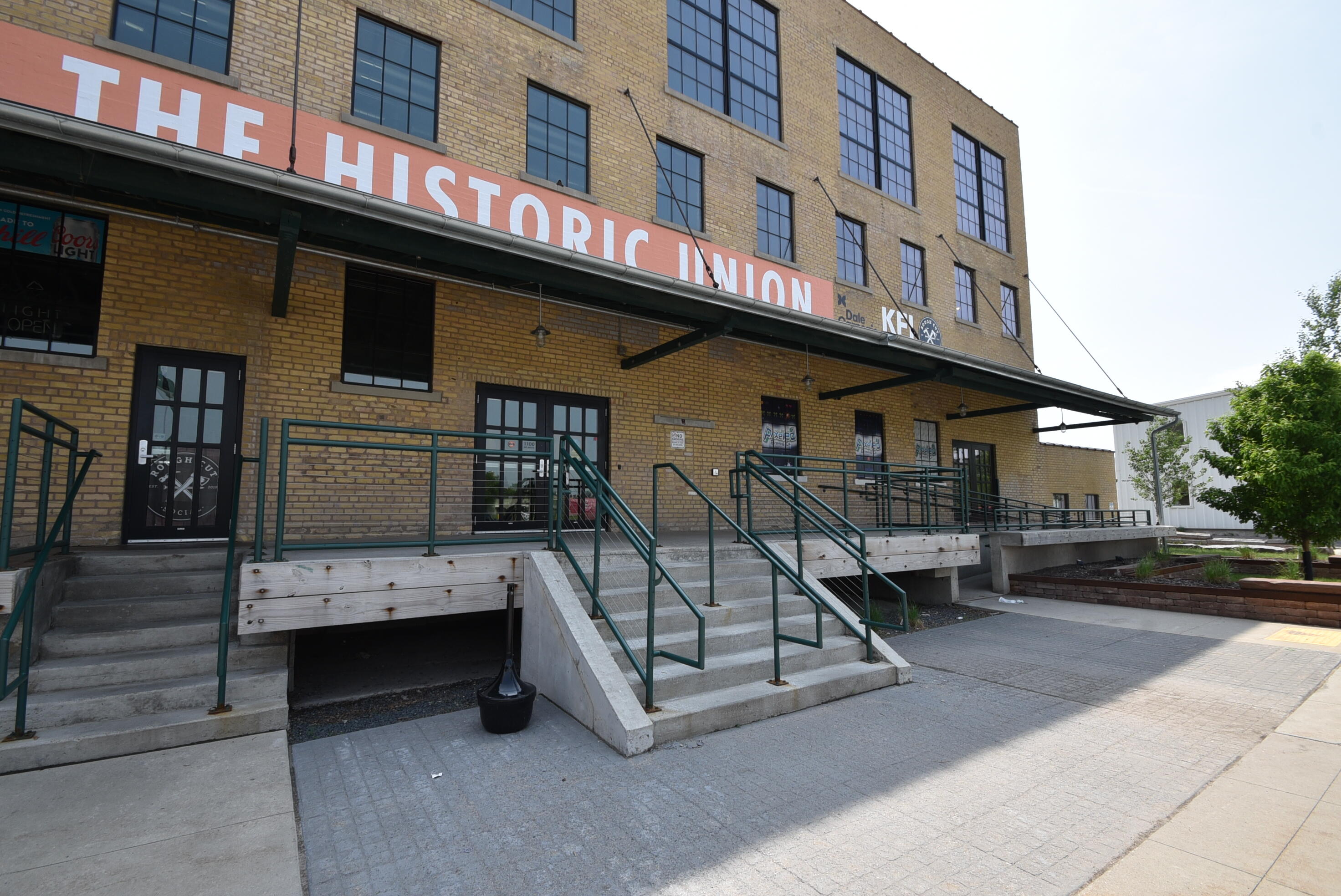 1100 Northern Pacific Avenue Property Photo 1