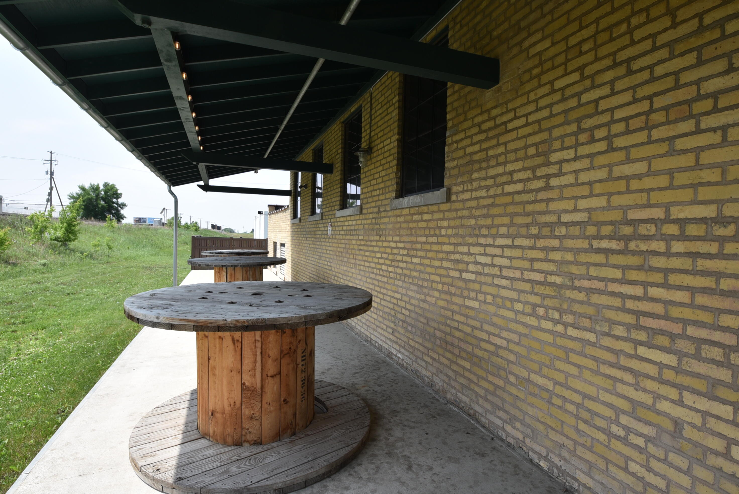 1100 Northern Pacific Avenue Property Photo 3