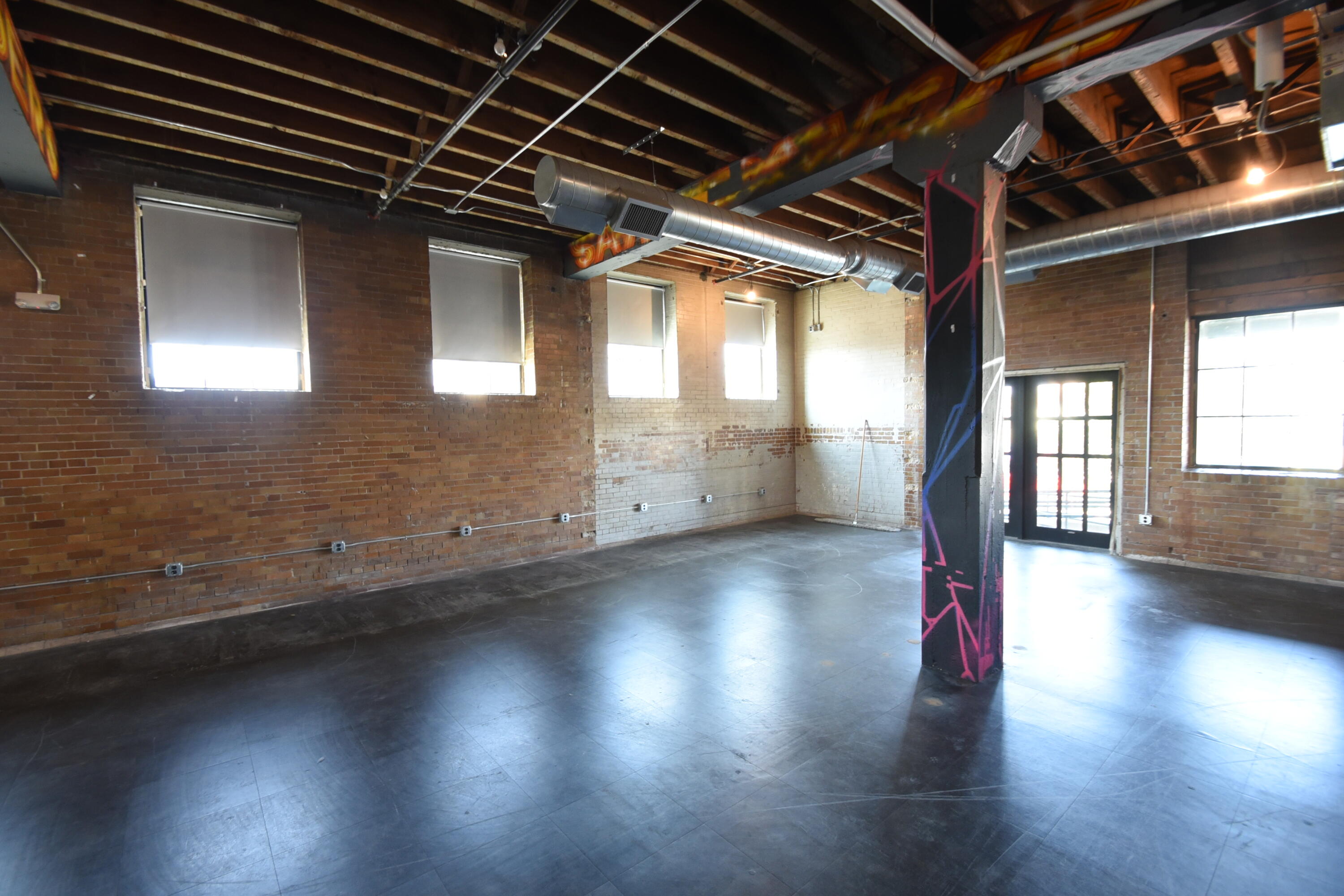 1100 Northern Pacific Avenue Property Photo 6