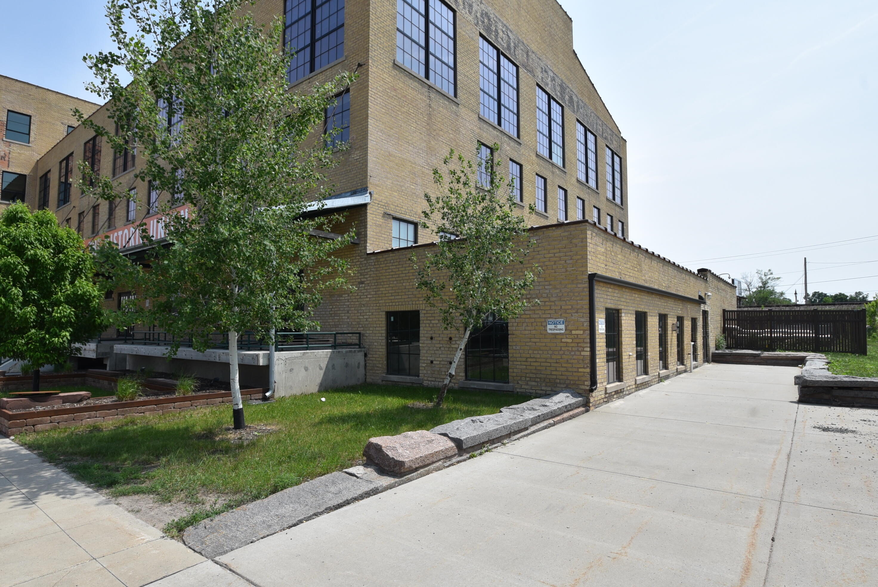 1100 Northern Pacific Avenue Property Photo 1