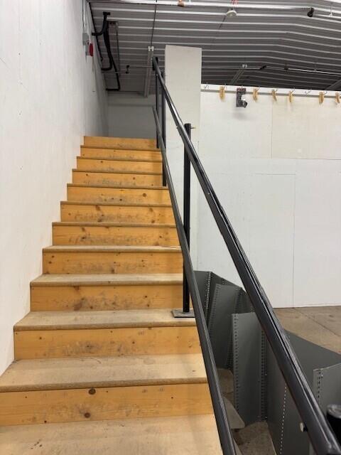 1101 Main St W Property Photo 12