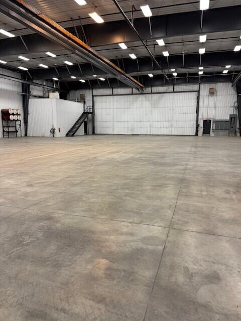 1101 Main St W Property Photo 15