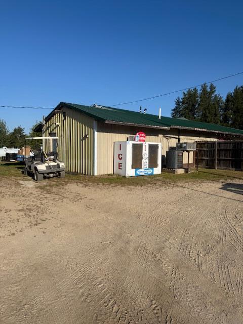 23115 Old Bridge Rd Property Photo 2