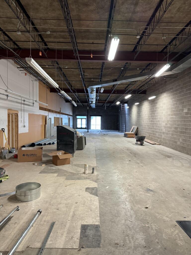 2500 Broadway N Property Photo 5